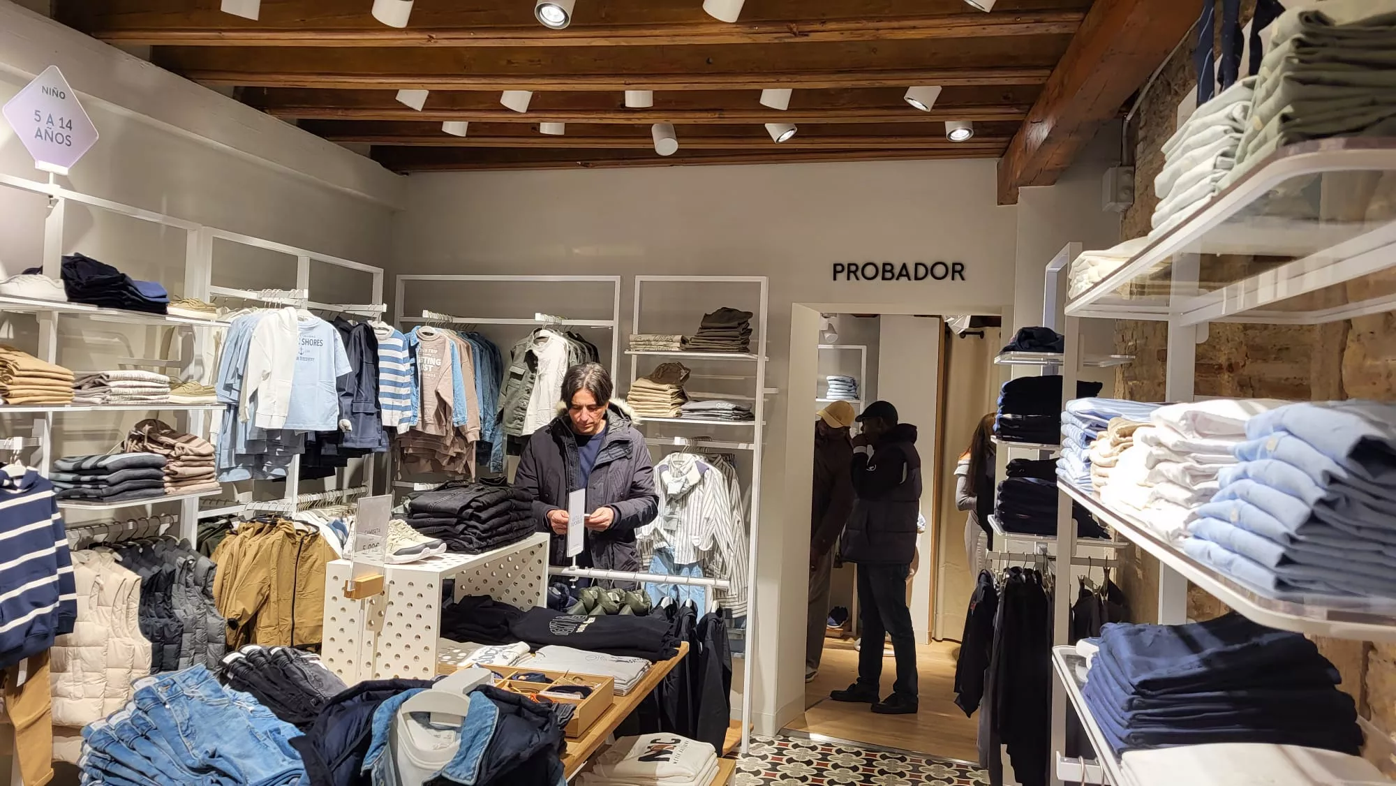 Apertura de Mango Kids en Huesca