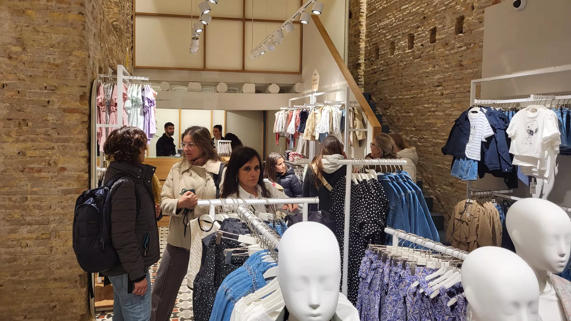 Apertura de Mango Kids en Huesca