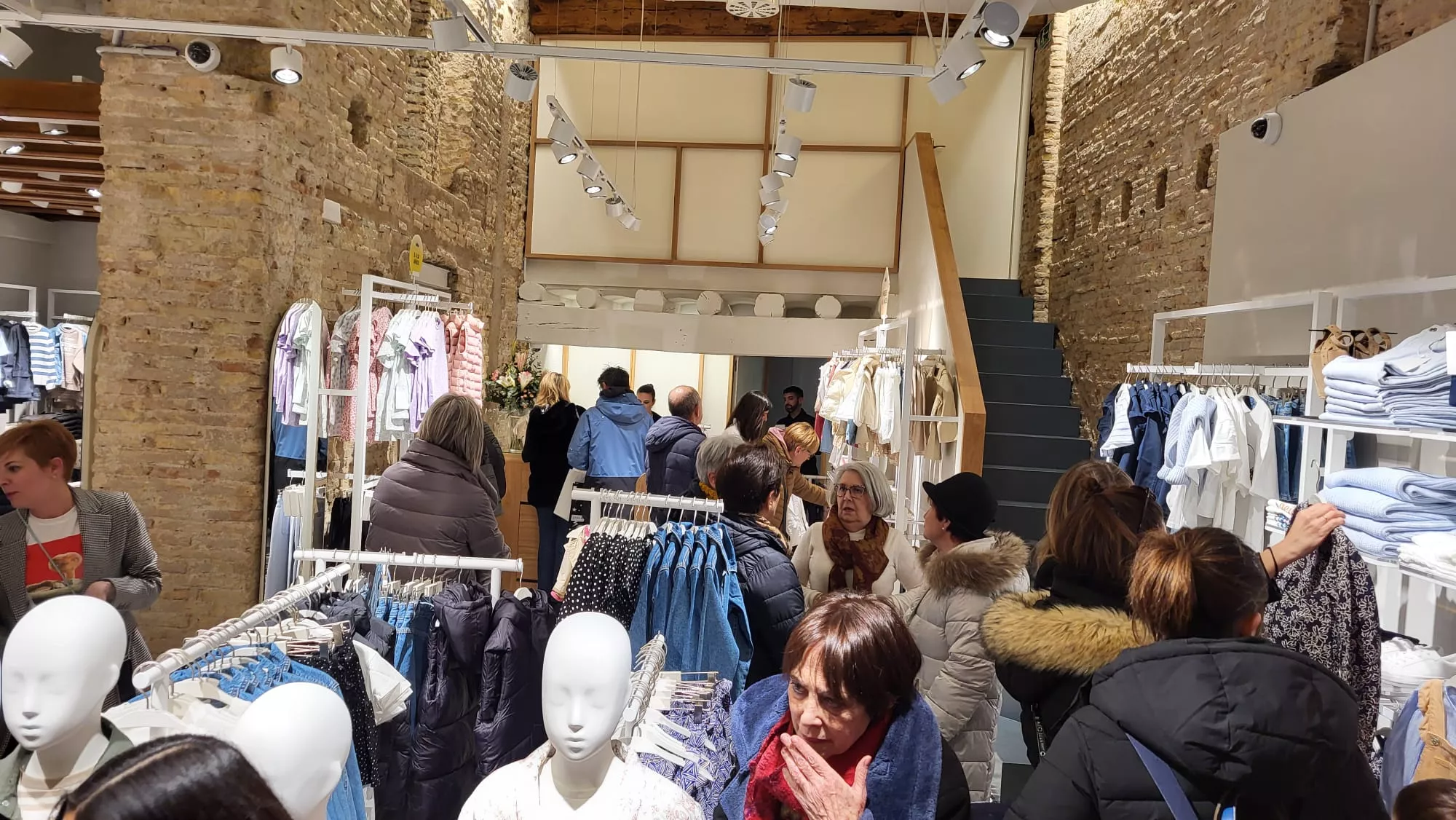 Apertura de Mango Kids en Huesca