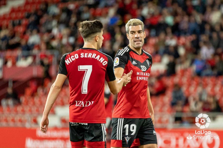 Imágenes del partido Mirandés Huesca. Foto La Liga 