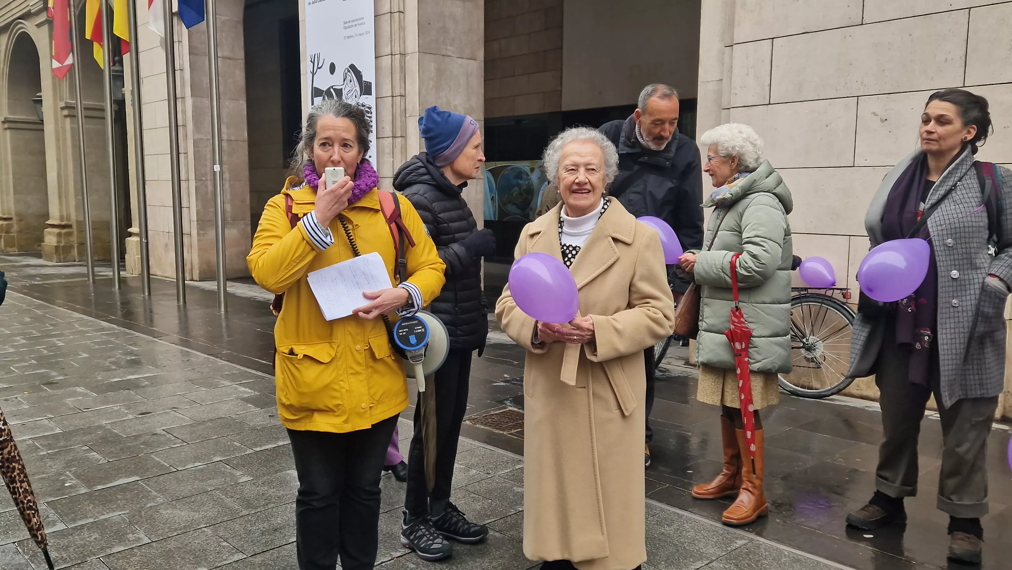 Andanda violeta en Huesca por el Día de la Mujer 2024. Foto Myriam Martínez