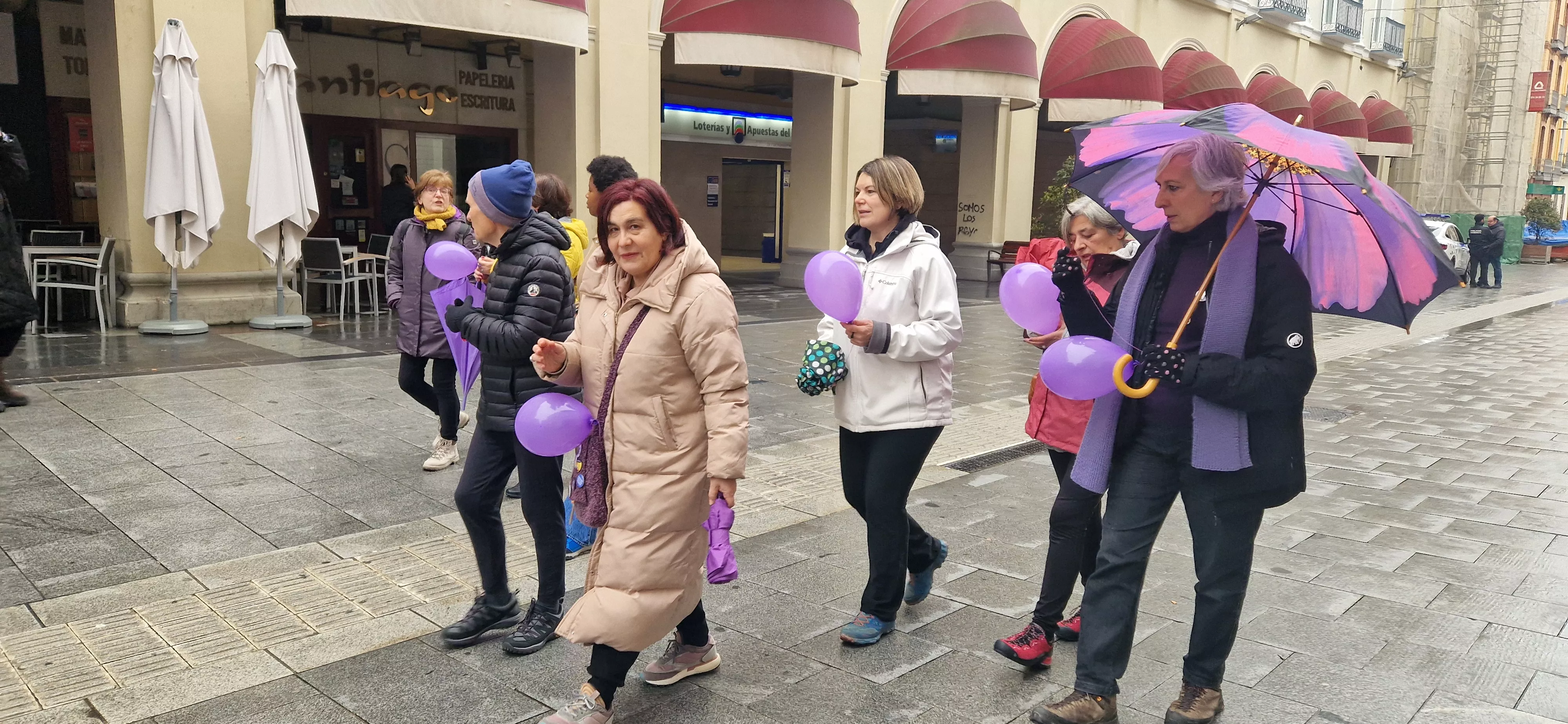 Andanda violeta en Huesca por el Día de la Mujer 2024. Foto Myriam Martínez