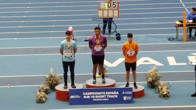 Podio de peso con Rubén Cruz, bronce. Podio de peso con Rubén Cruz, bronce.