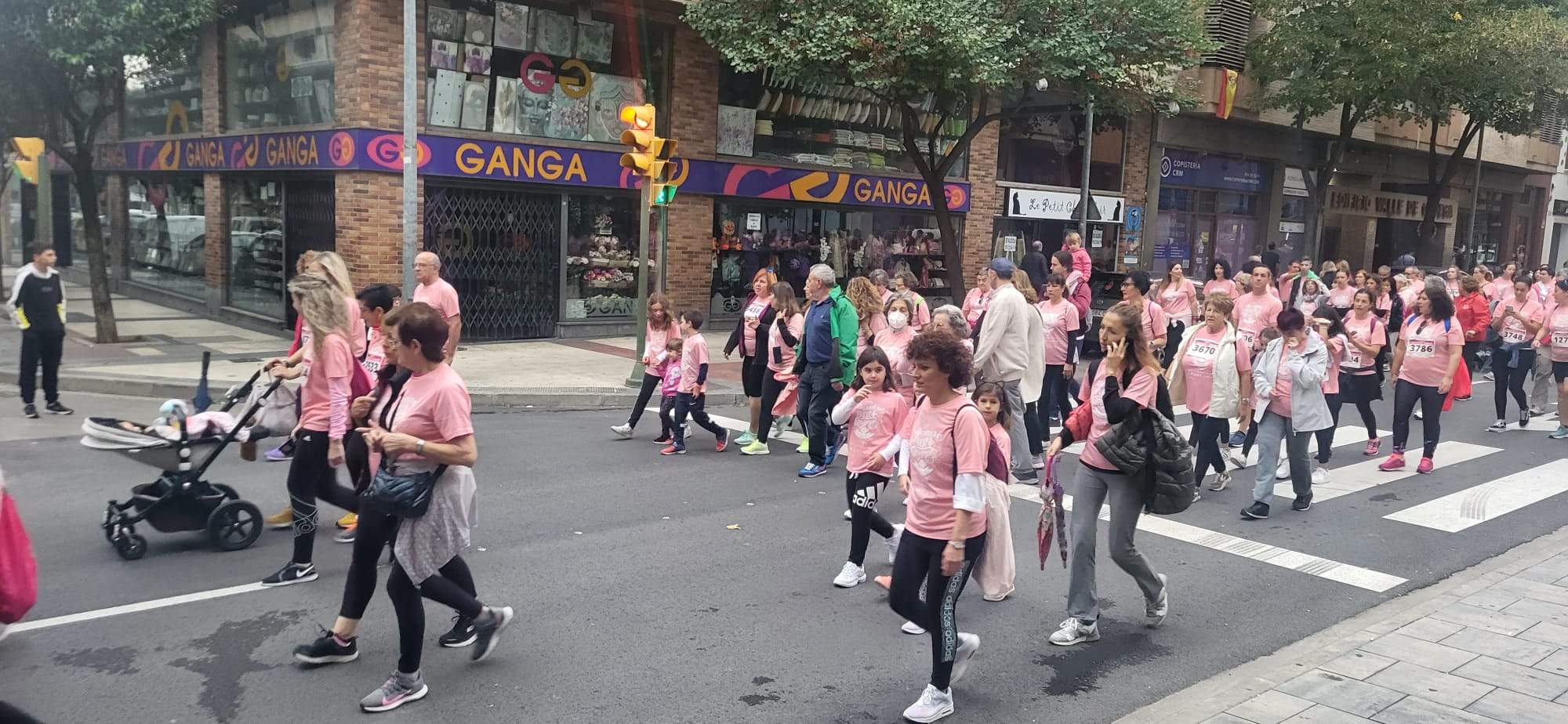 Carrera contra el Cáncer en Huesca. Foto Myriam Martínez