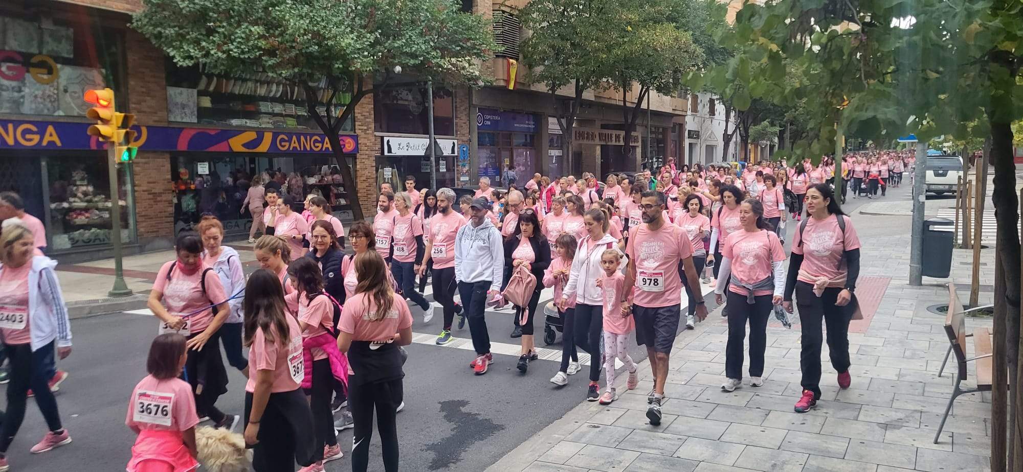 Carrera contra el Cáncer en Huesca. Foto Myriam Martínez