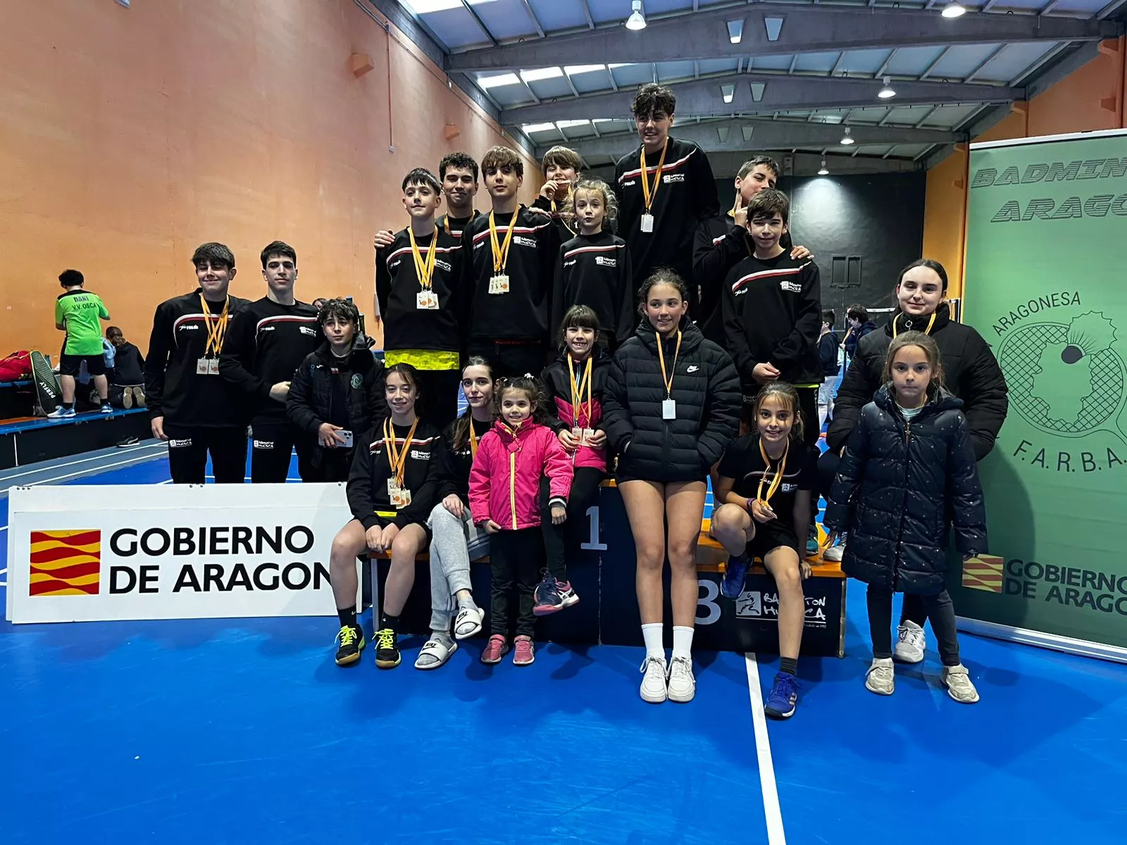 El medallero del Bádminton Huesca La Magia