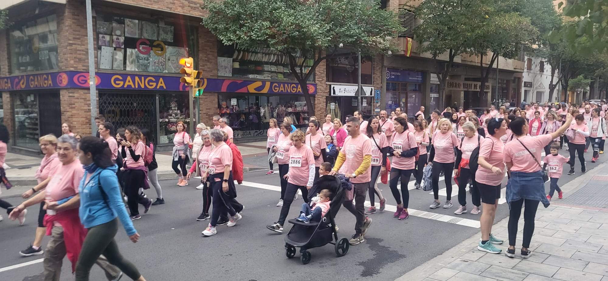 Carrera contra el Cáncer en Huesca. Foto Myriam Martínez