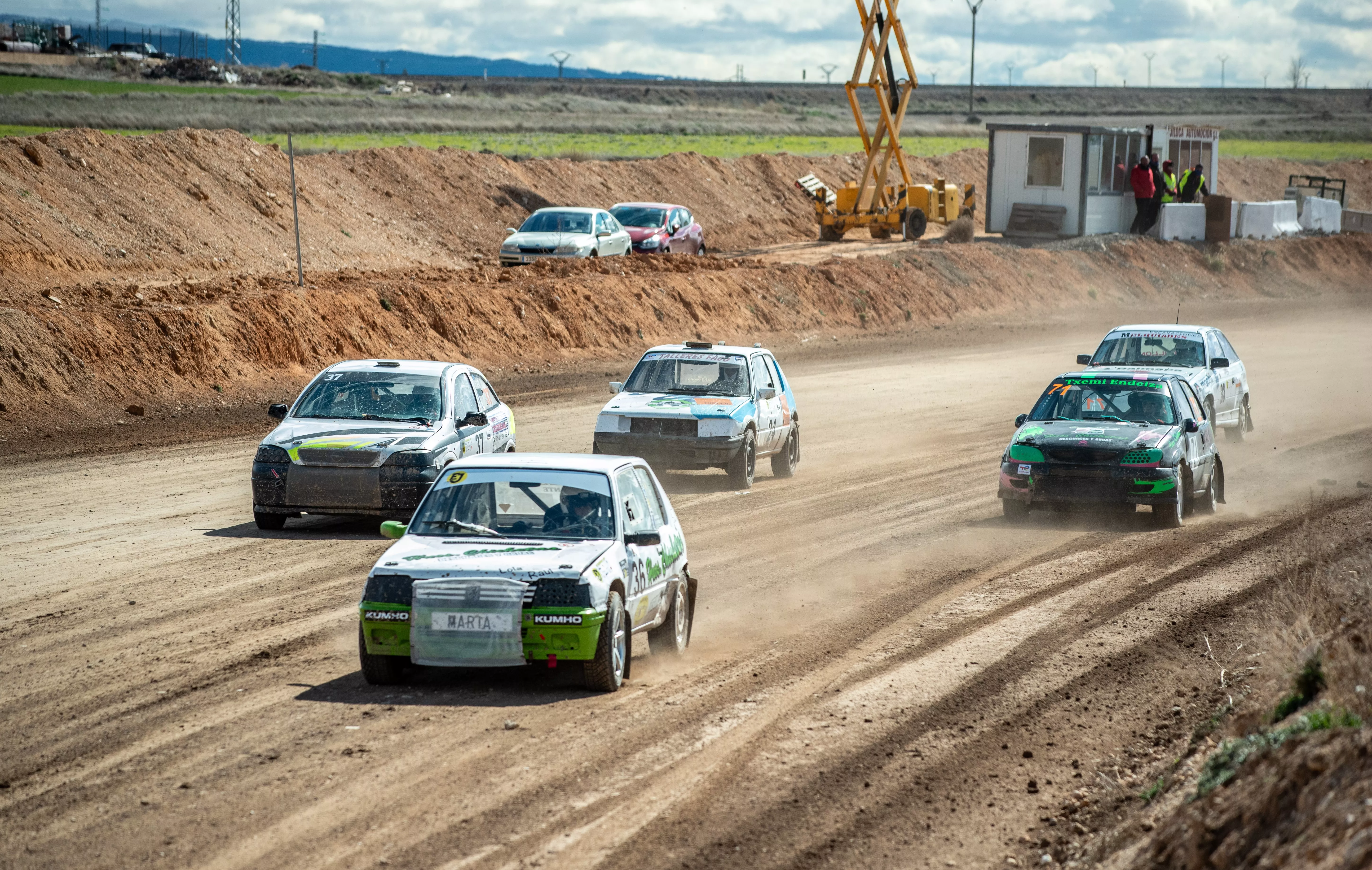 Final Div. II. Gran tercer puesto de Óscar Escuder en el regional de Autocross.