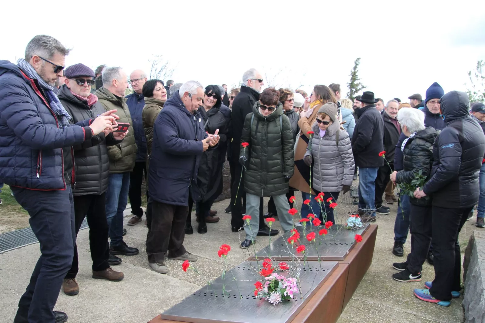 Concentración en el Memorial 545. Foto Carlos Neofato 