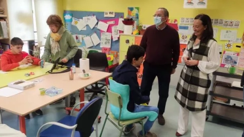 La consejera ha visitado también Aspace Huesca. La consejera ha visitado también Aspace Huesca.