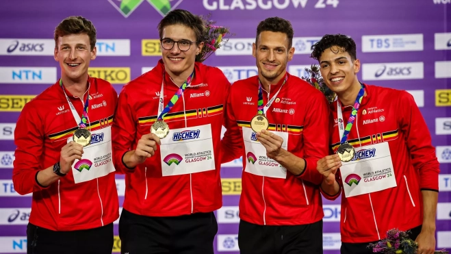 El relevo con la medalla. El relevo con la medalla.