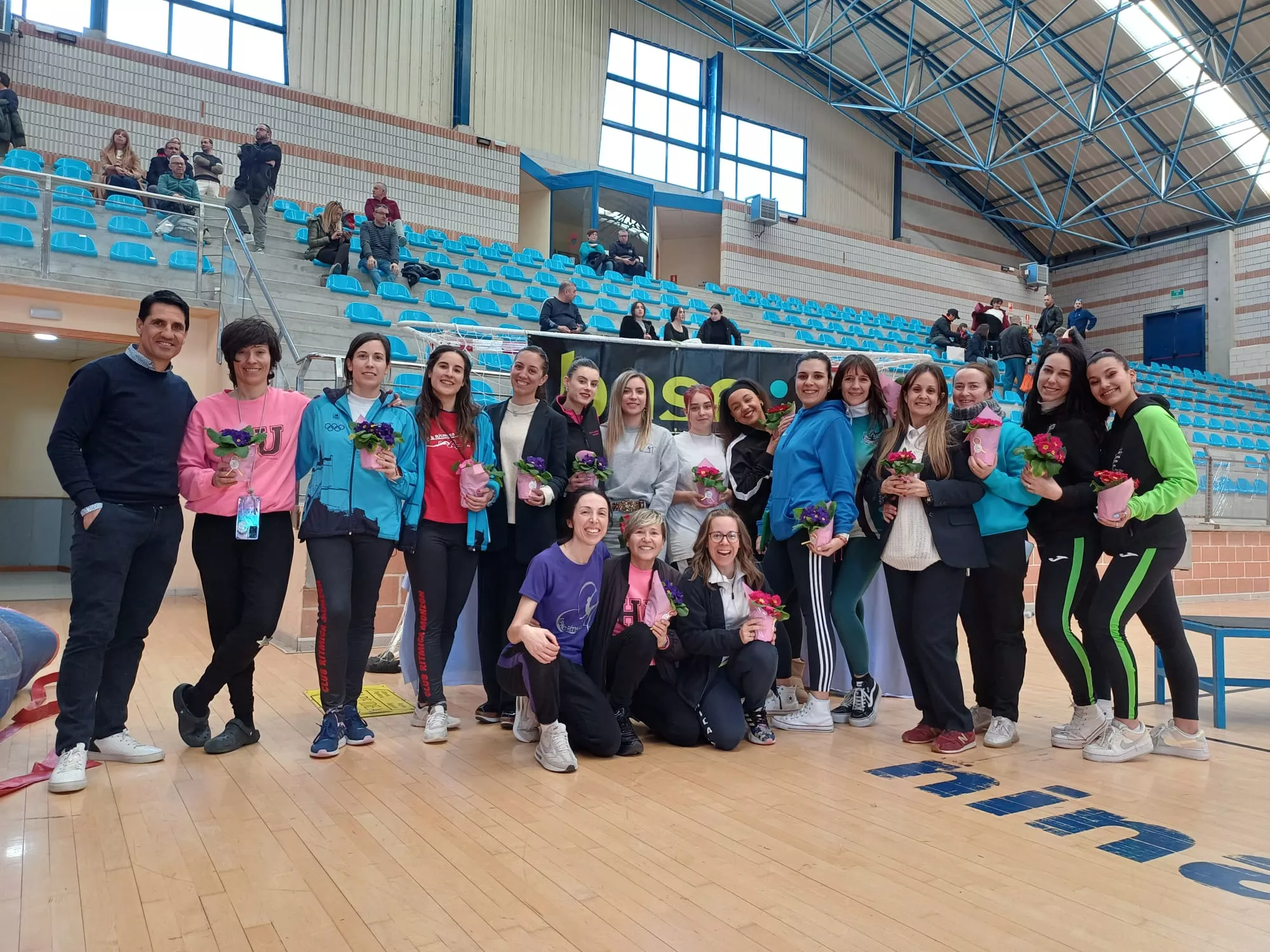 Entrenadoras y jueces