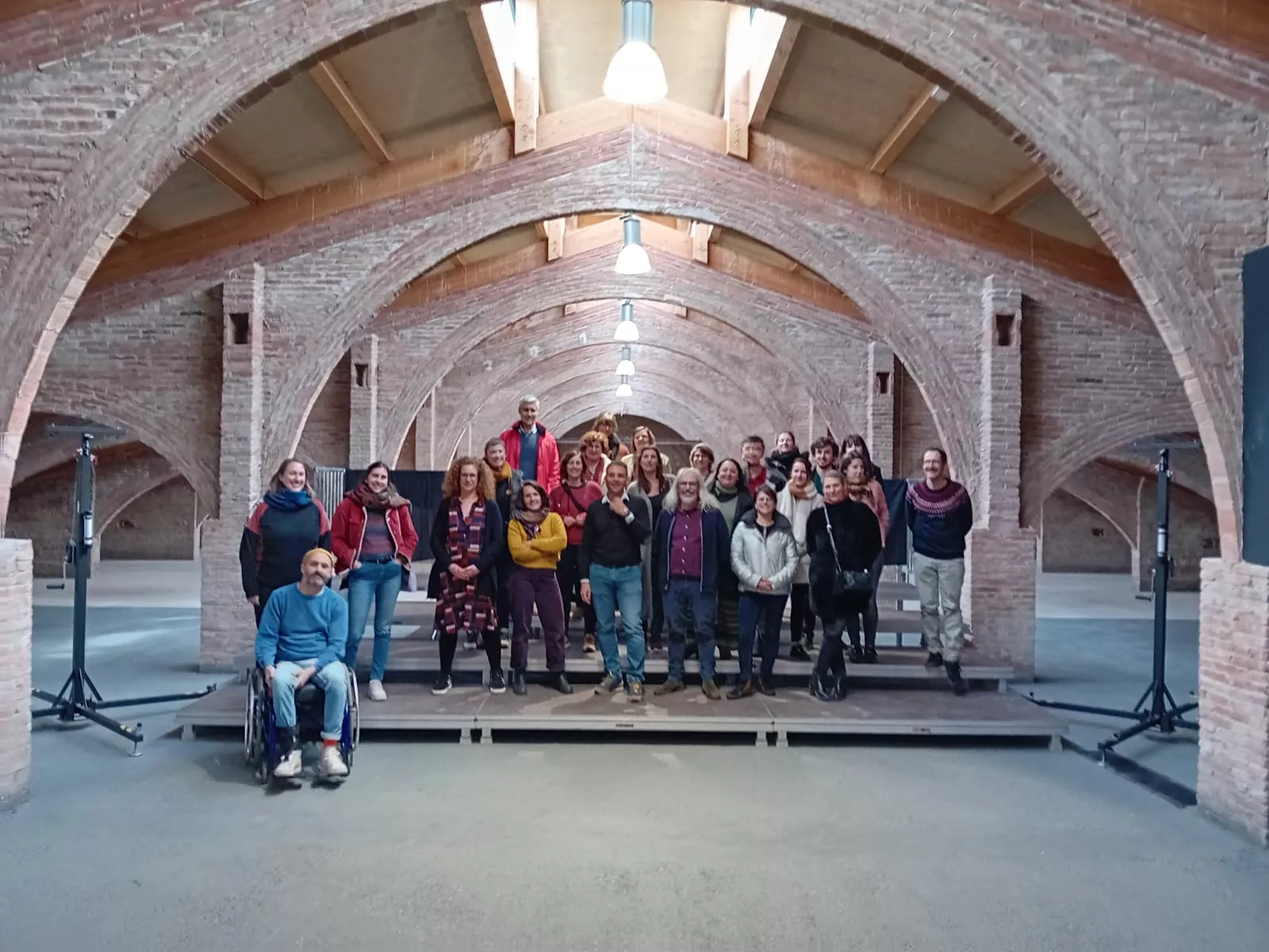 Representantes del proyecto Eko Pirineos de Circo, en la sede de El Canal de Salt donde se han reunido esta semana.