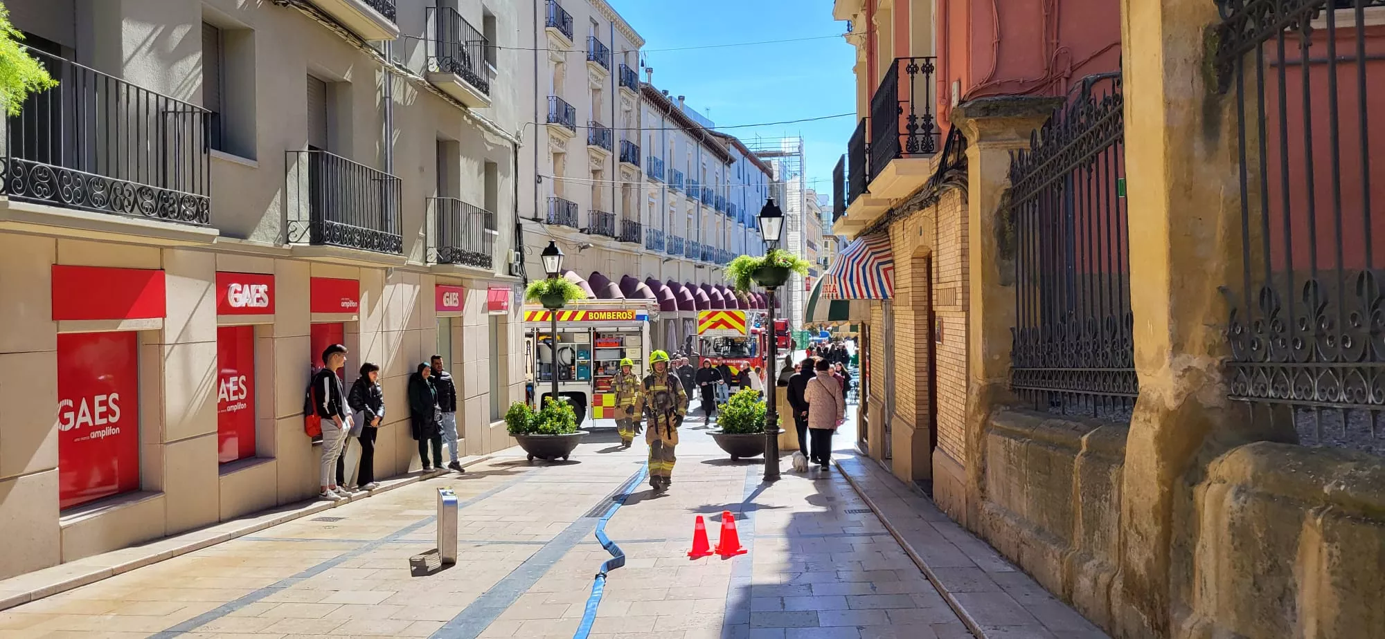 Actuación de bomberos por un conato de incendio en el Palacio de Villahermosa.