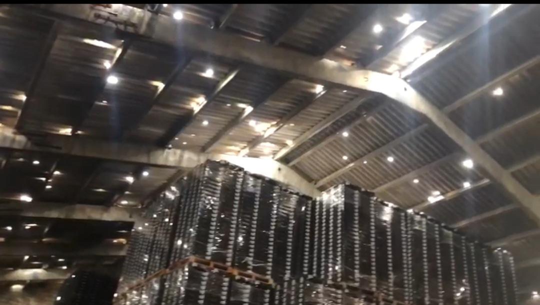 Almacén de fruta afectado por la granizada en Zaidín