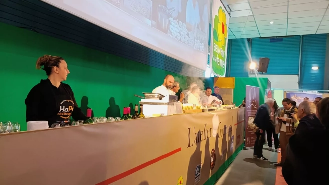 Demostración en el salón de Tarbes Demostración en el salón de Tarbes