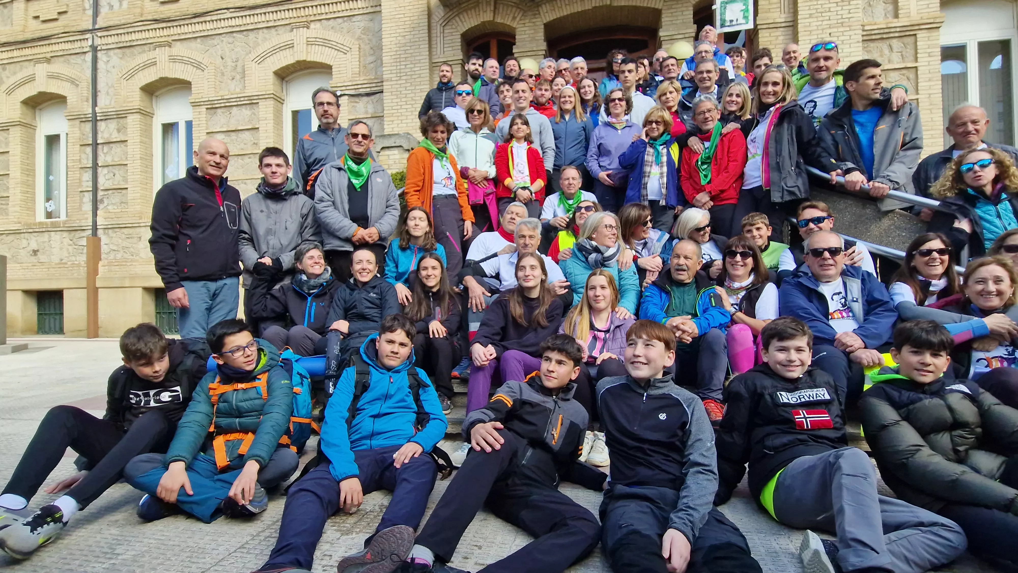  Salida de la Javierada 2024 desde Huesca. Foto Myriam Martínez 