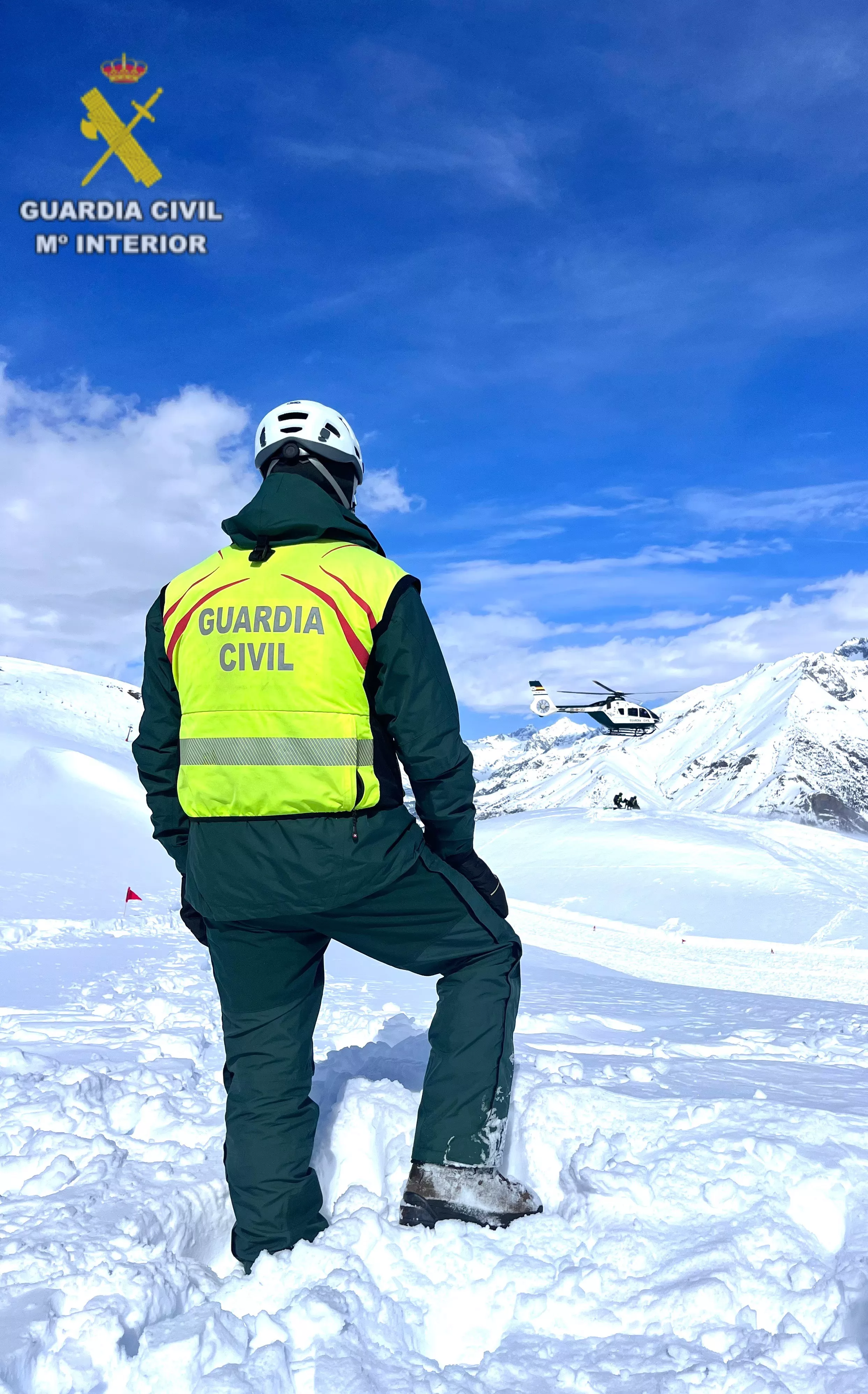  Prácticas de guías caninos de la Guardia Civil en Panticosa.