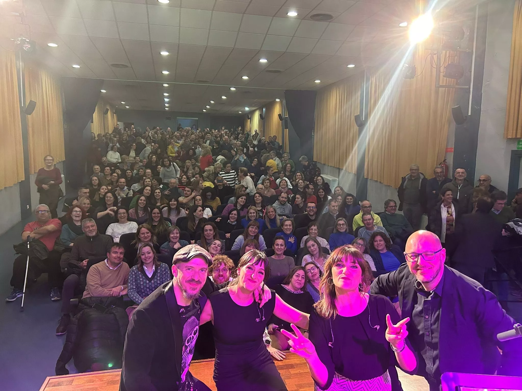 Rozalén en el Teatro de Los Titiriteros de Binéfar