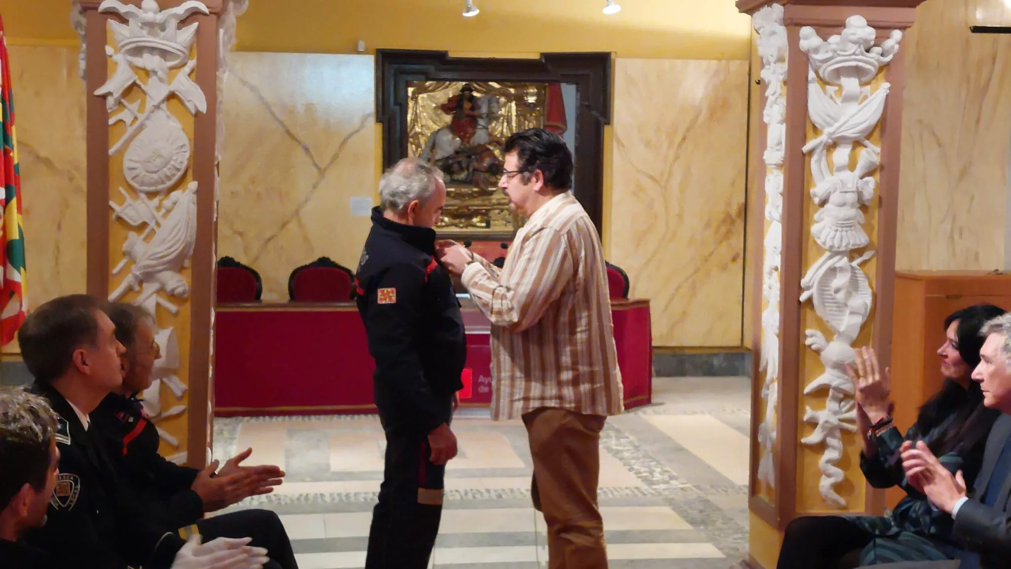 Entrega en Huesca de reconocimientos en la festividad de San Juan  de Dios, patrón de los bomberos. 