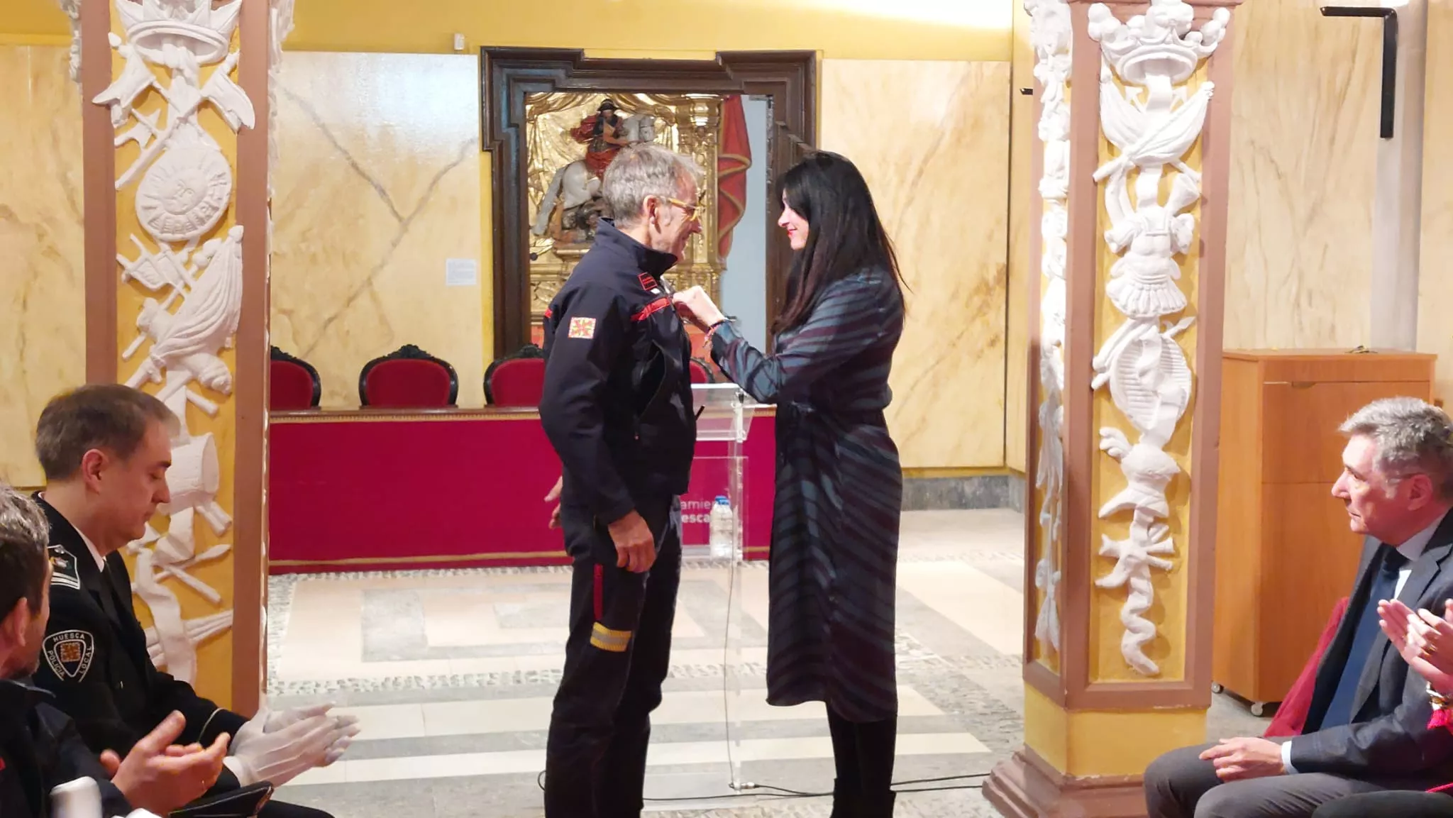 Entrega en Huesca de reconocimientos en la festividad de San Juan  de Dios, patrón de los bomberos. 