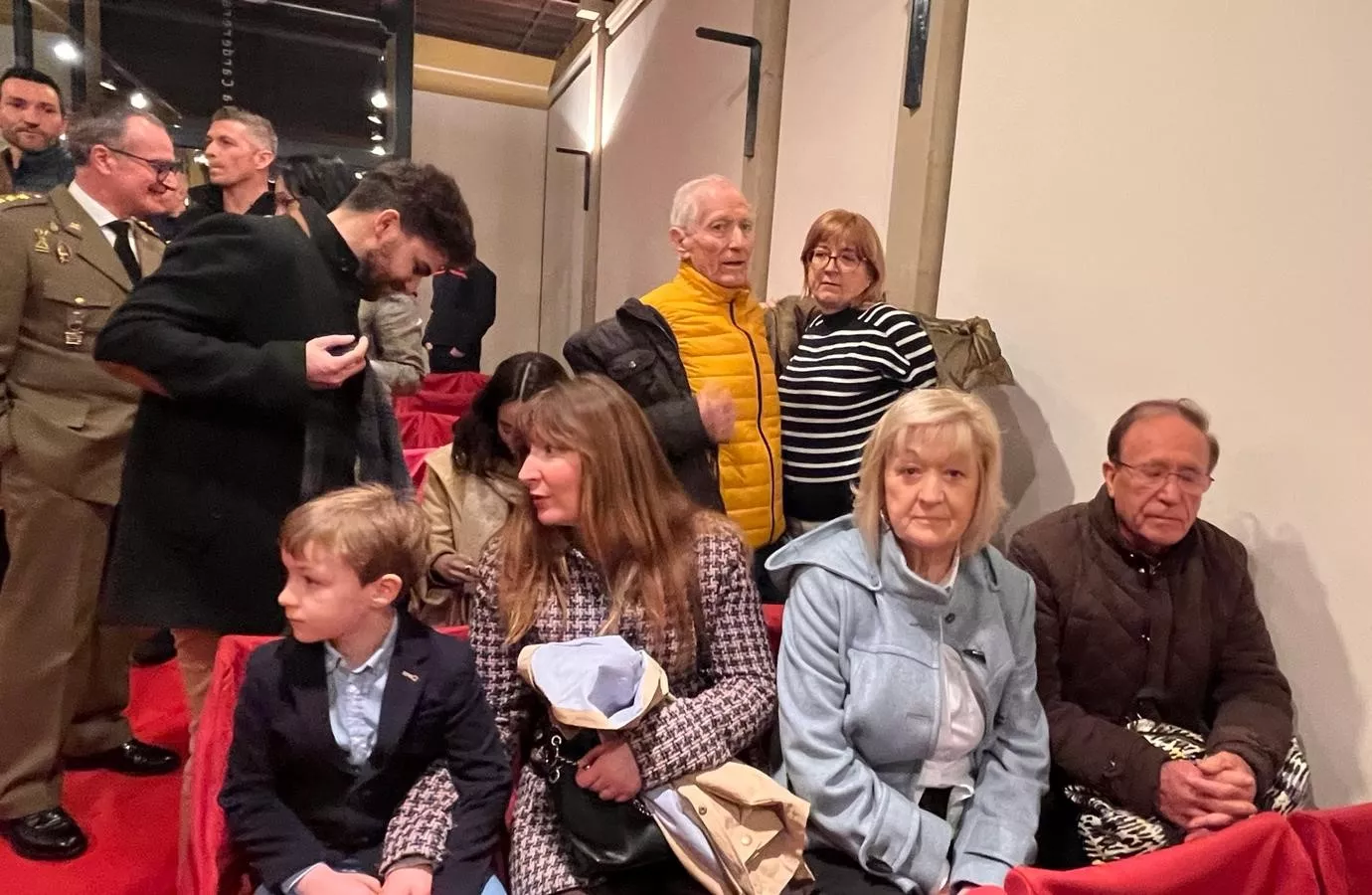 Entrega en Huesca de reconocimientos en la festividad de San Juan  de Dios, patrón de los bomberos. Foto Mercedes Manterola