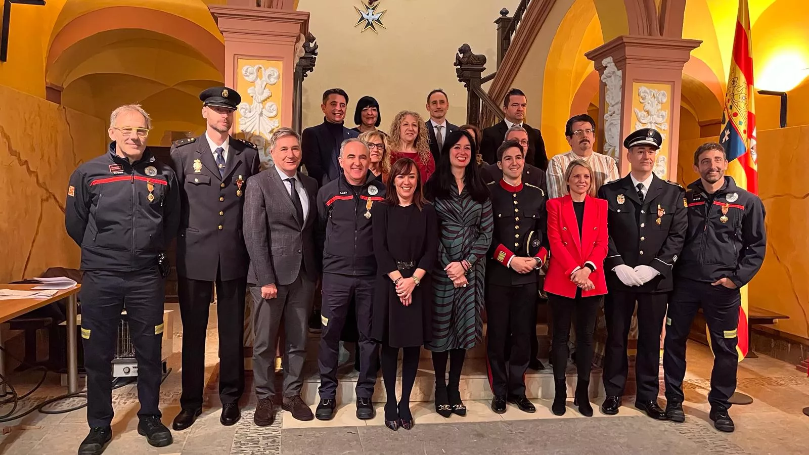 Entrega en Huesca de reconocimientos en la festividad de San Juan  de Dios, patrón de los bomberos. Foto Mercedes Manterola