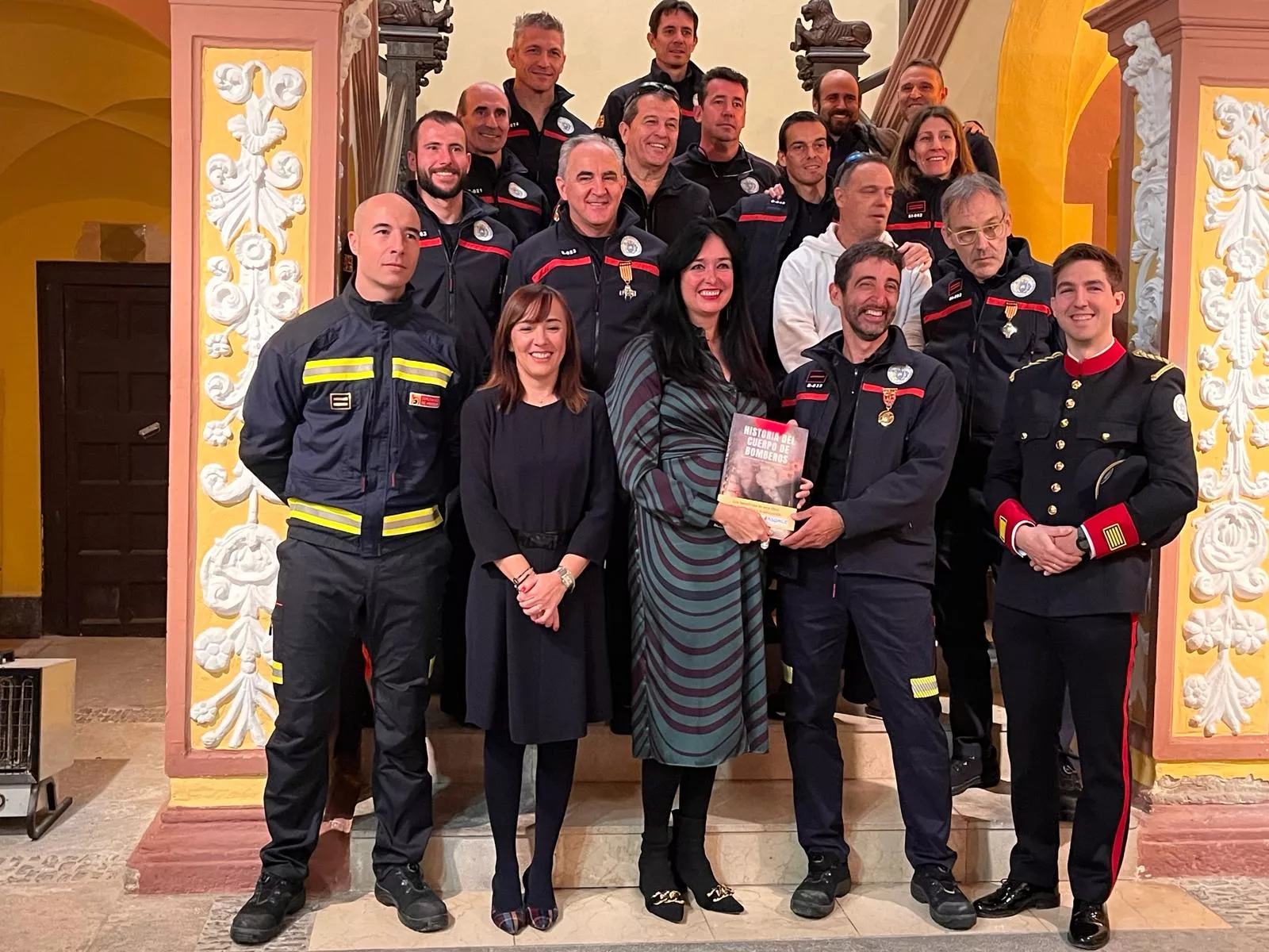 Entrega en Huesca de reconocimientos en la festividad de San Juan  de Dios, patrón de los bomberos. Foto Mercedes Manterola
