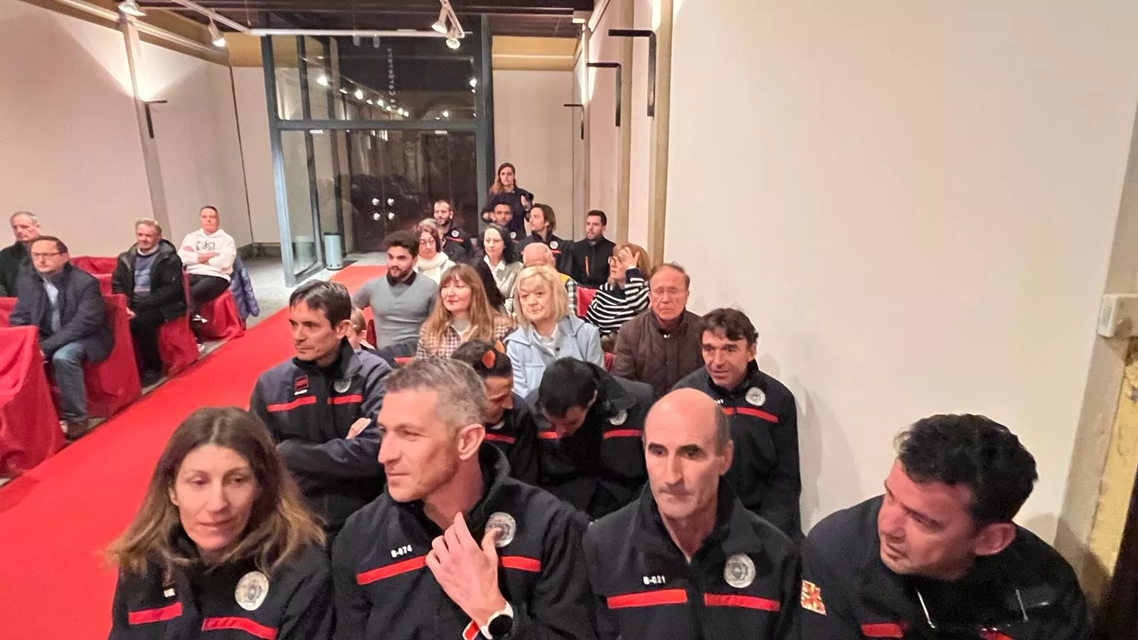 Entrega en Huesca de reconocimientos en la festividad de San Juan  de Dios, patrón de los bomberos. Foto Mercedes Manterola