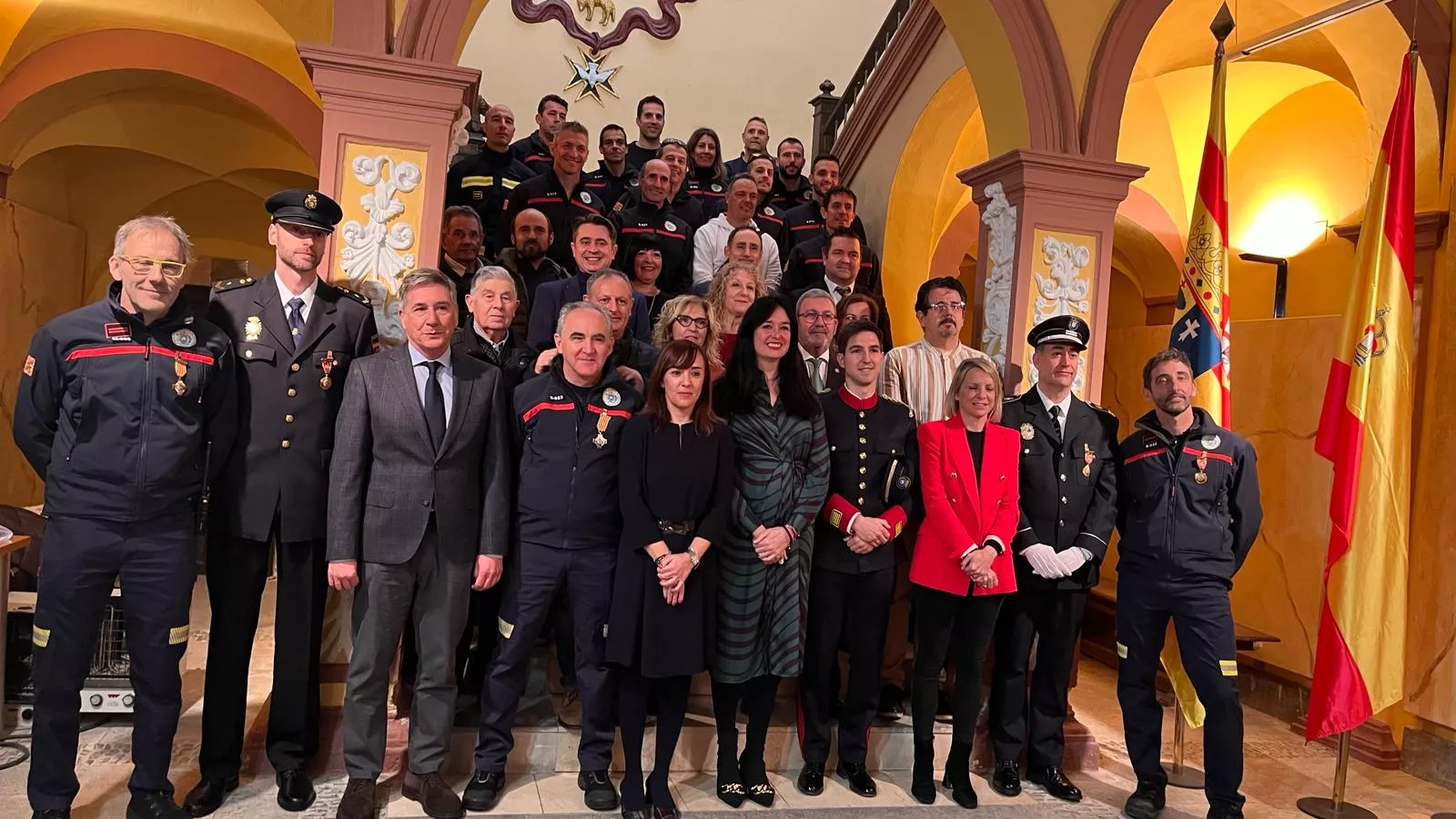 Entrega en Huesca de reconocimientos en la festividad de San Juan  de Dios, patrón de los bomberos. Foto Mercedes Manterola