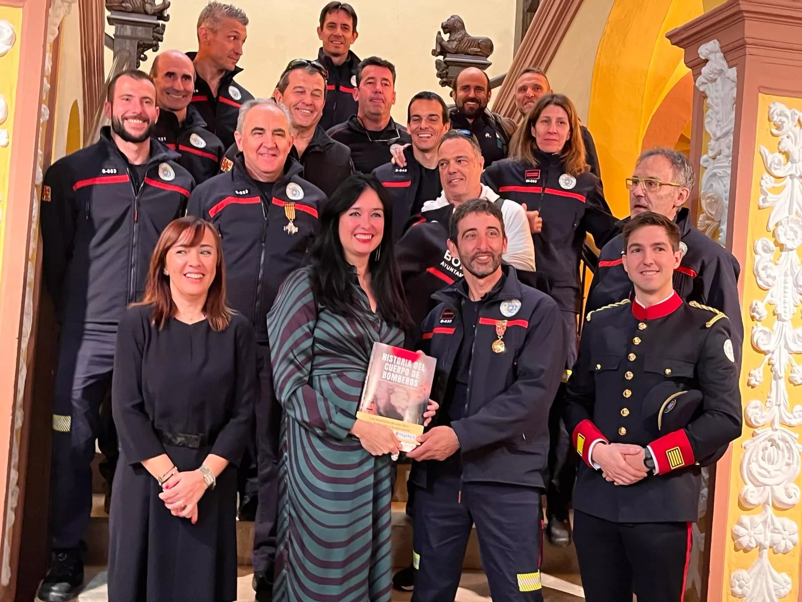 Entrega en Huesca de reconocimientos en la festividad de San Juan  de Dios, patrón de los bomberos. Foto Mercedes Manterola