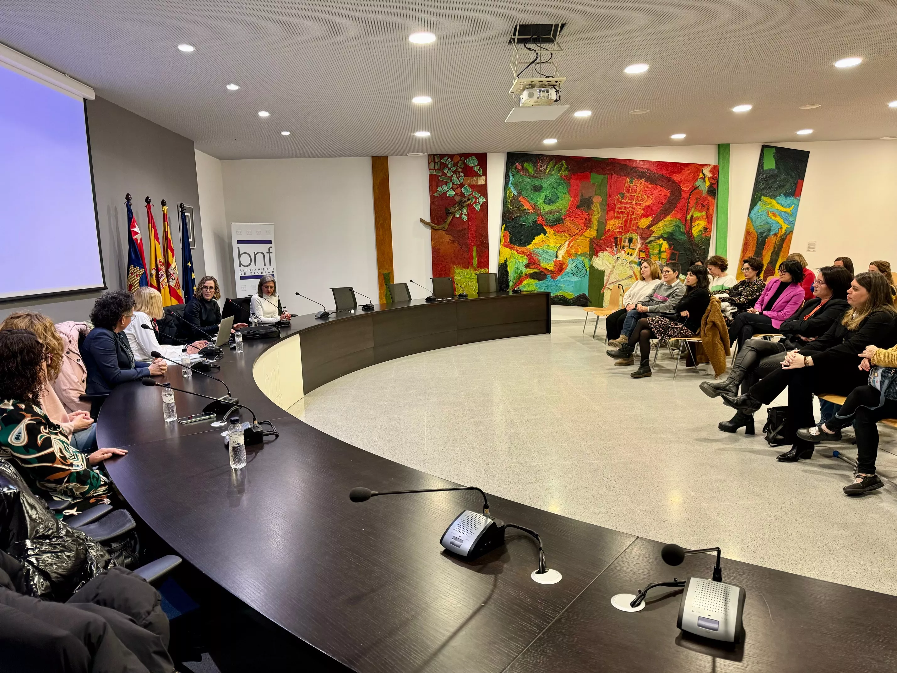 Cinco mujeres han explicado por qué eligieron sus profesionales para realizarse.