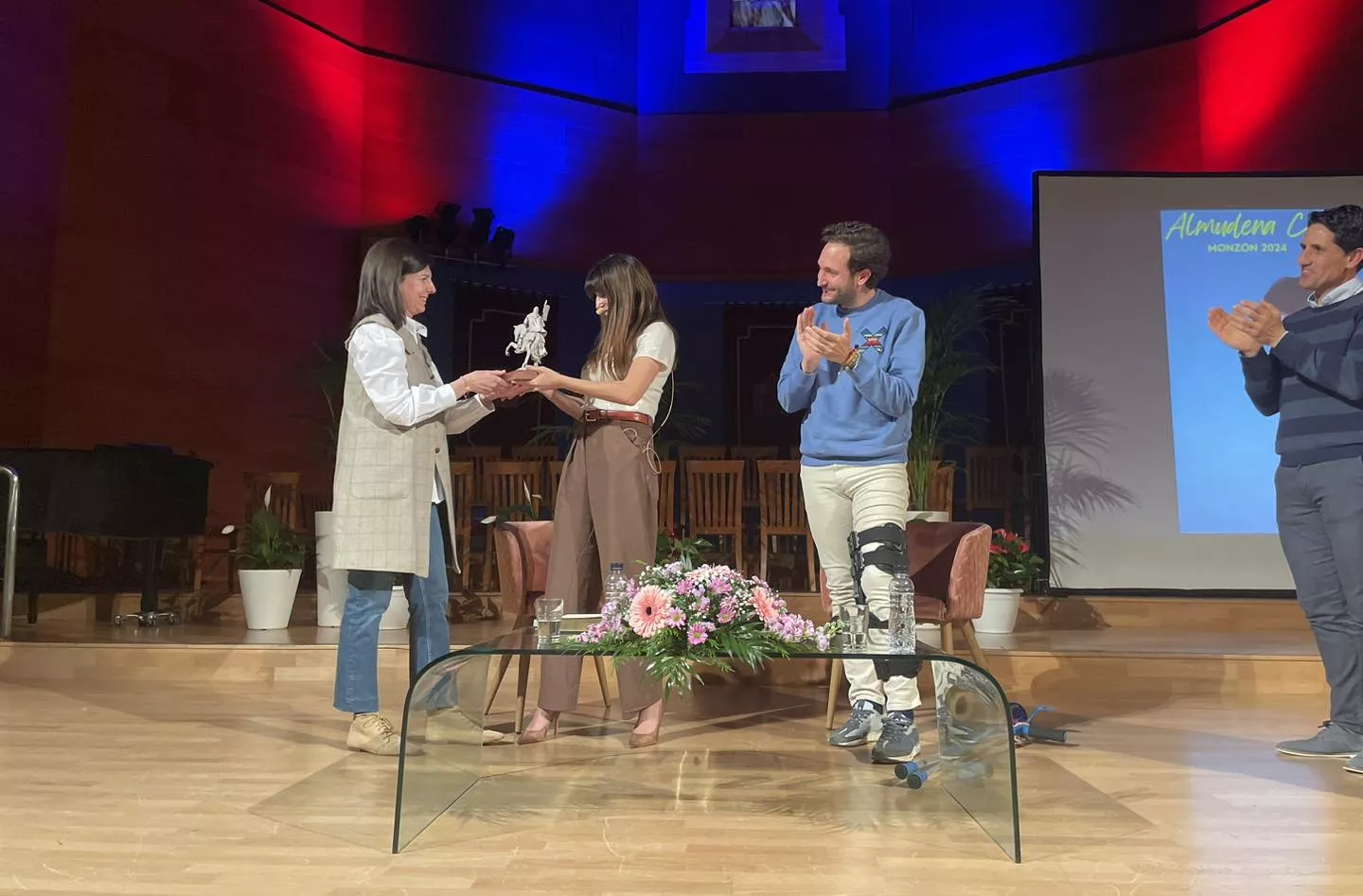 Almudena Cid en Monzón