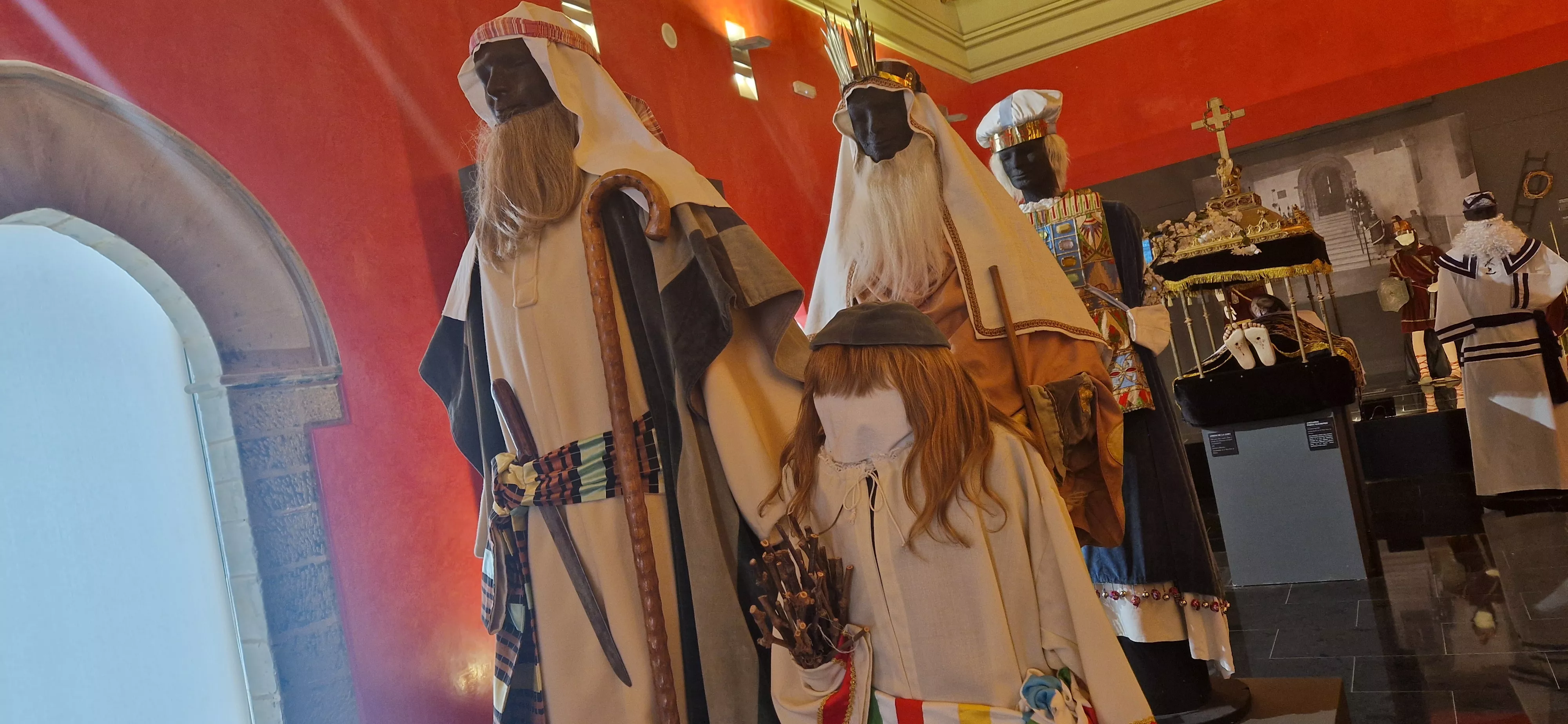 Exposición Revistiendo la Semana Santa. Foto Myriam Martínez