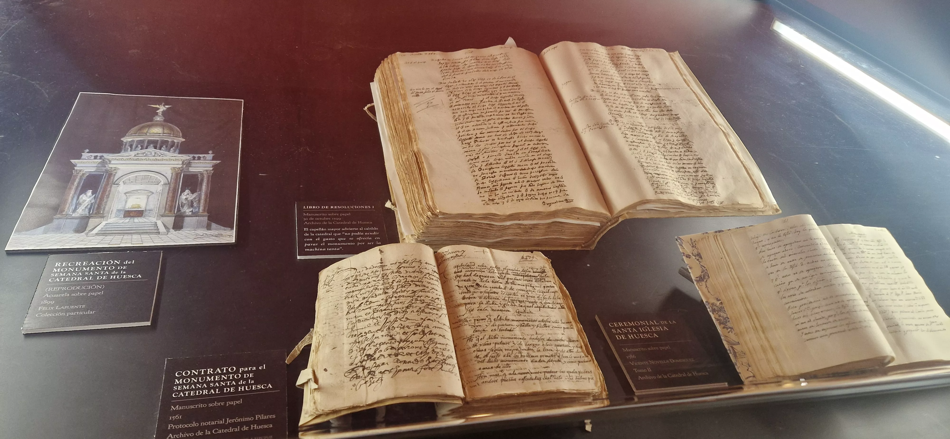 Exposición Revistiendo la Semana Santa. Foto Myriam Martínez