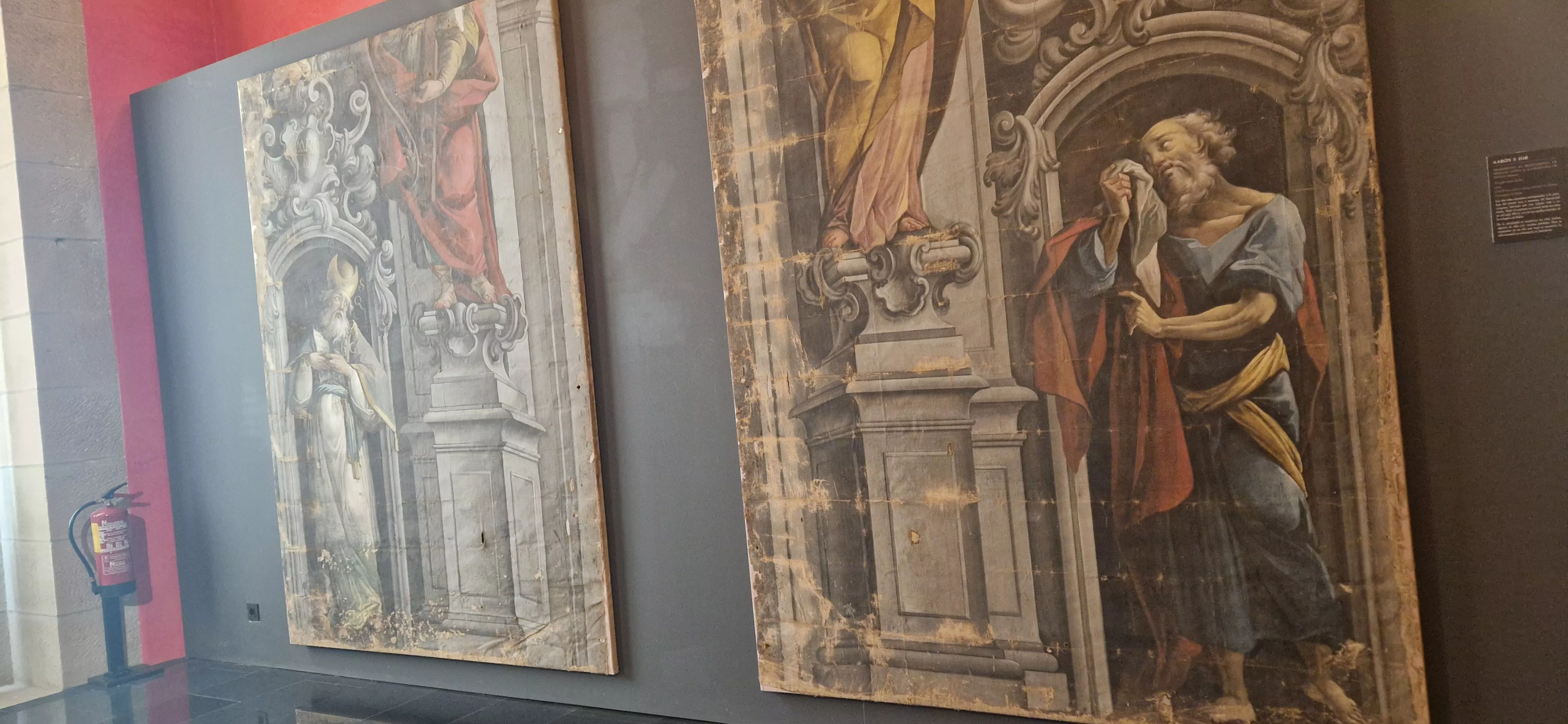 Exposición Revistiendo la Semana Santa. Foto Myriam Martínez