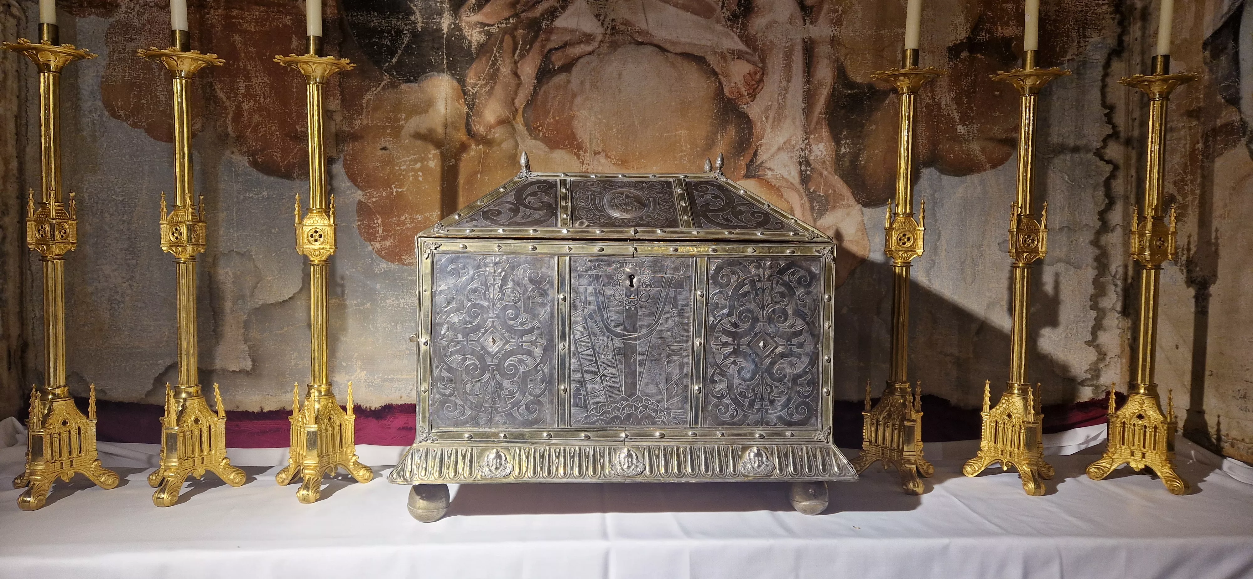 Exposición Revistiendo la Semana Santa. Foto Myriam Martínez