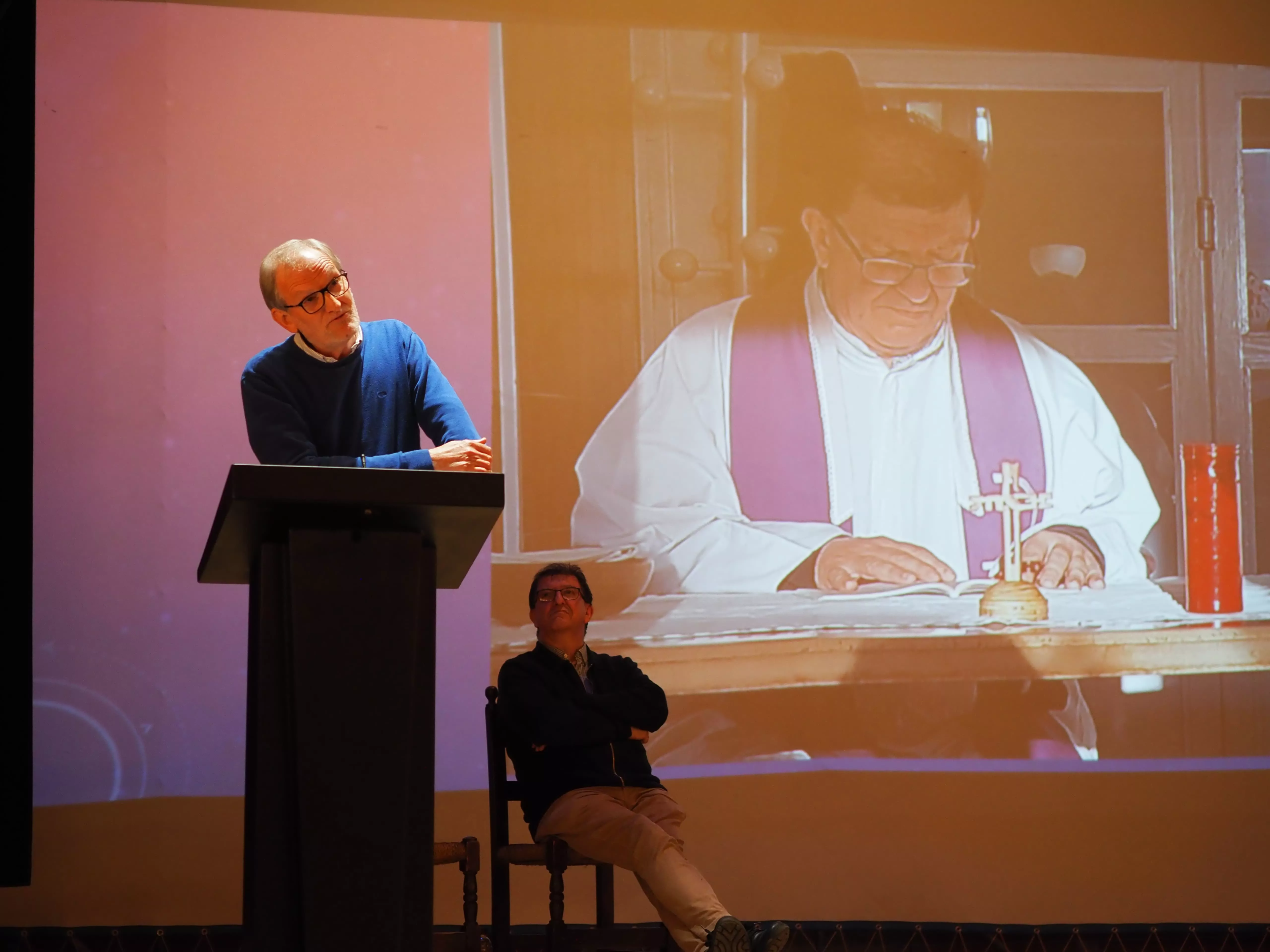 Presentación del libro de Josan Montull en Monzón