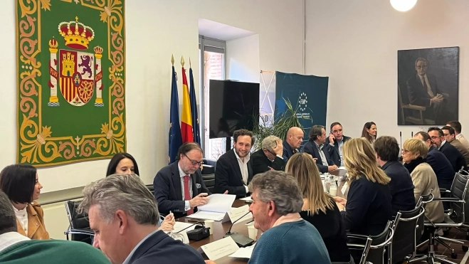 Primer encuentro de la Comisión de Despoblación de la FEMP bajo la presidencia de Claver.