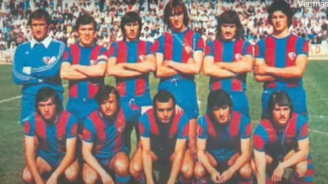 Una imagen histórica como jugador del Huesca en la década de los setenta. Una imagen histórica como jugador del Huesca en la década de los setenta.