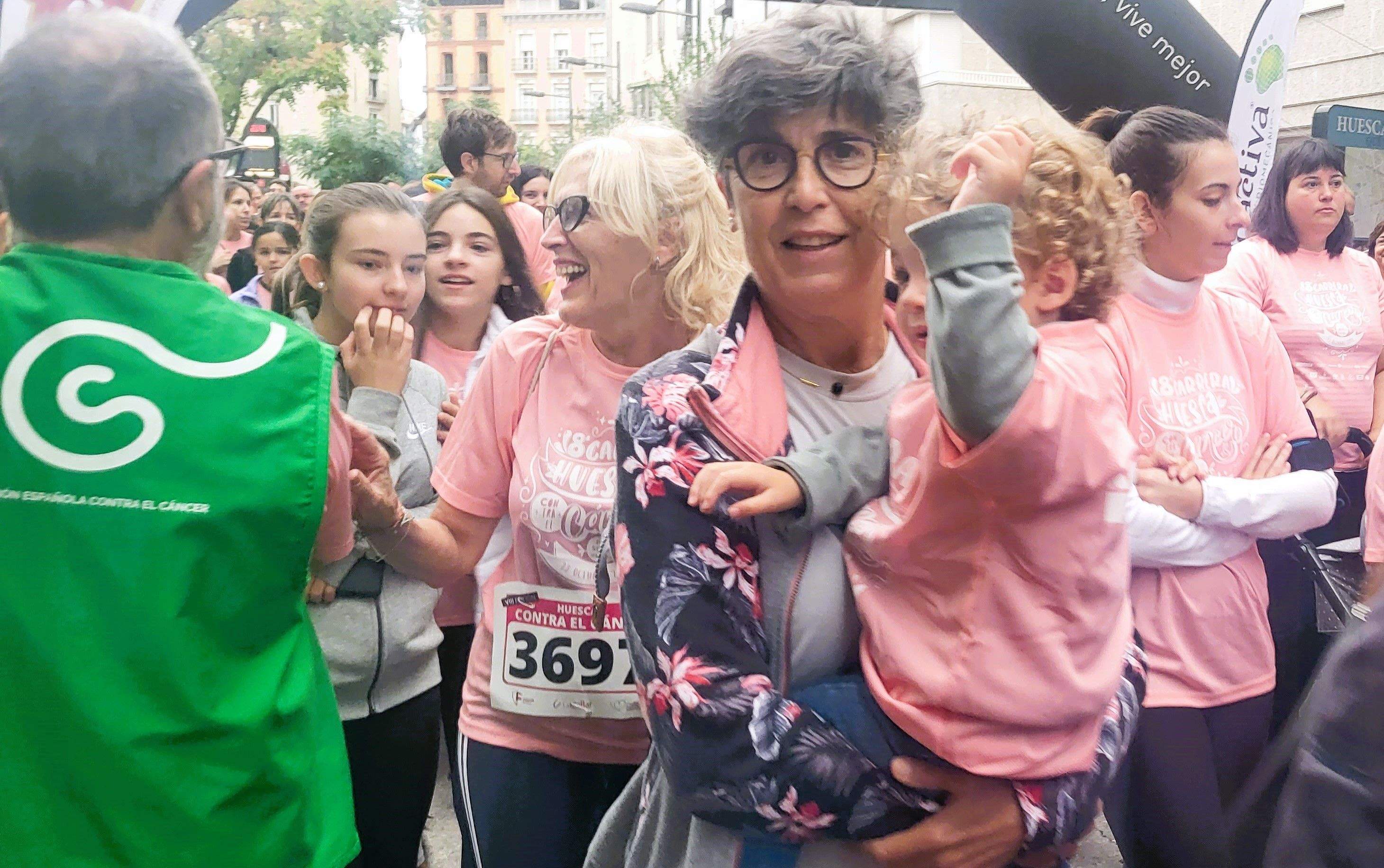 Carrera Huesca contra el cáncer 2022. Foto Myriam Martínez 