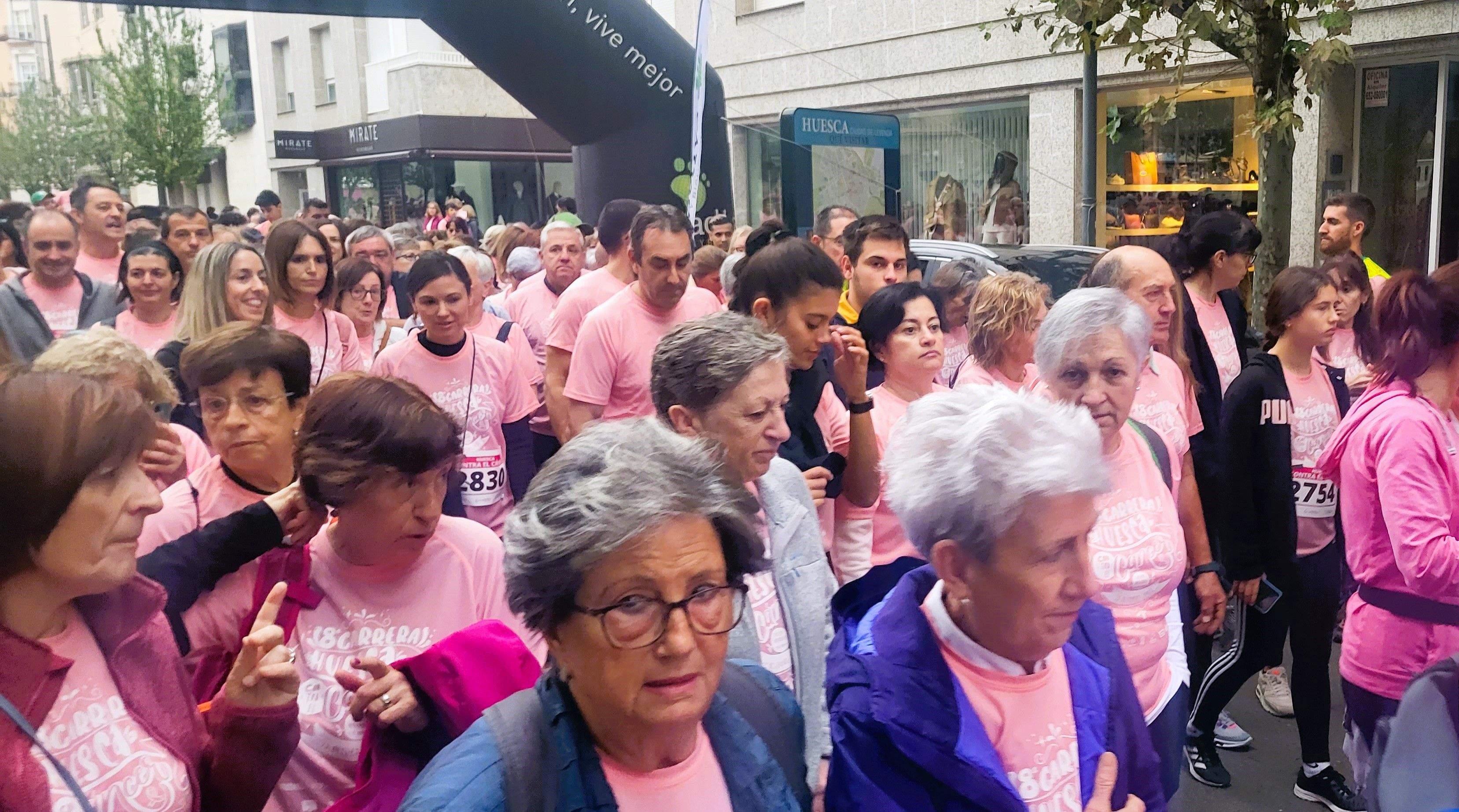 Carrera Huesca contra el cáncer 2022. Foto Myriam Martínez 
