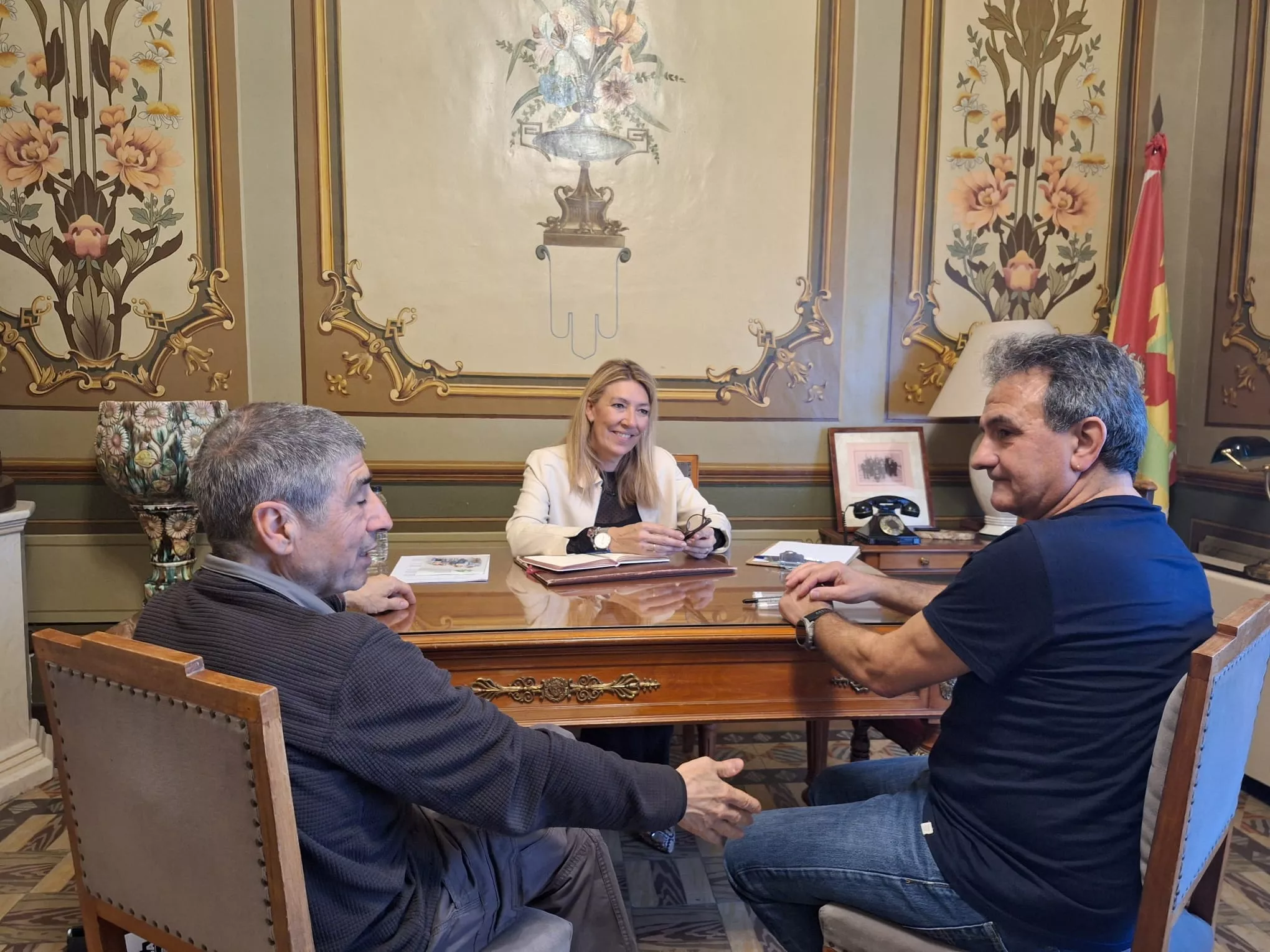 Marta Escartín con Jesús Bosque y Miguel Montori.