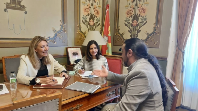 Luis Escudero ha planteado algunas propuestas relacionadas con la cultura gitana. Luis Escudero ha planteado algunas propuestas relacionadas con la cultura gitana.