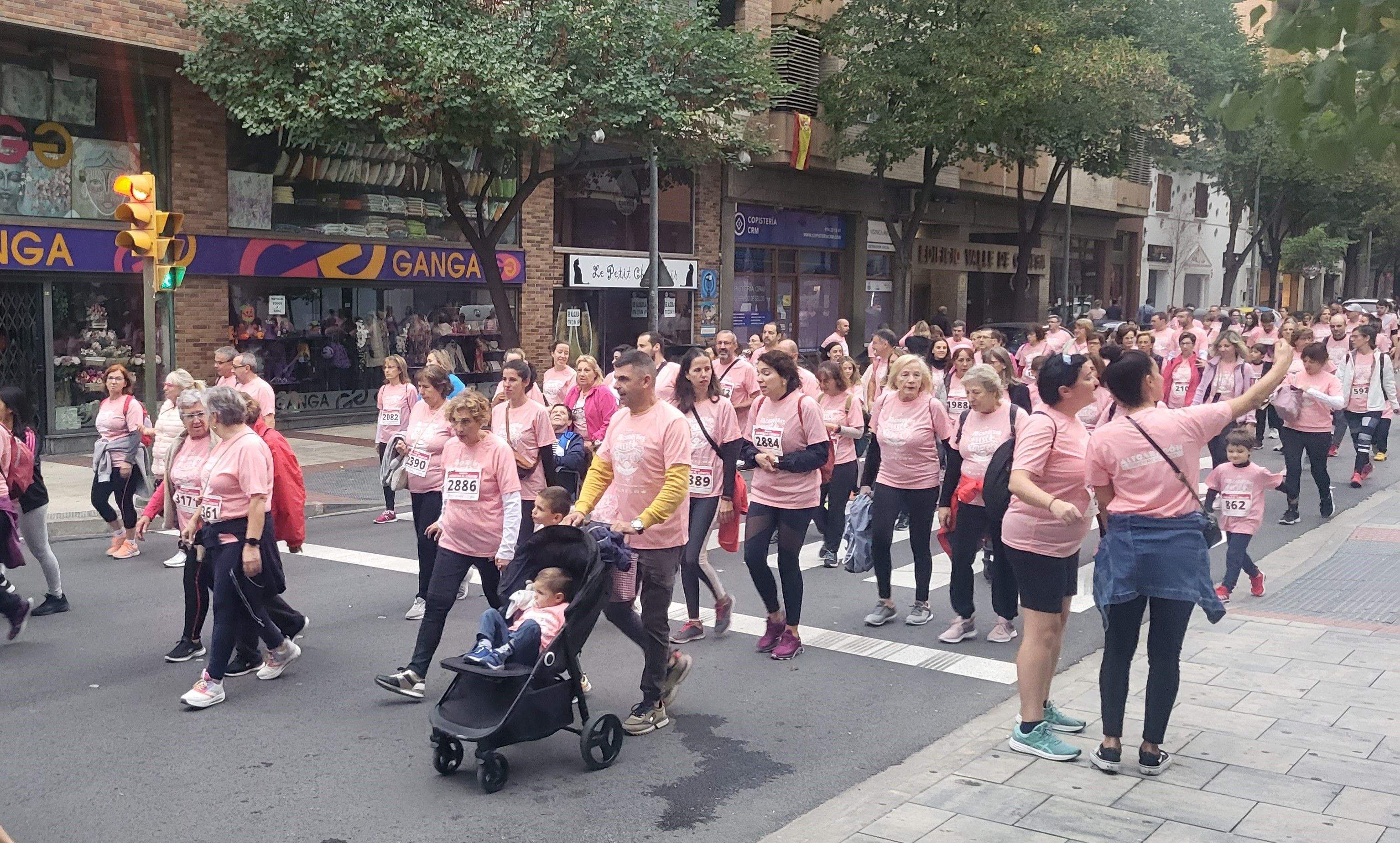 Carrera Huesca contra el cáncer 2022. Foto Myriam Martínez 