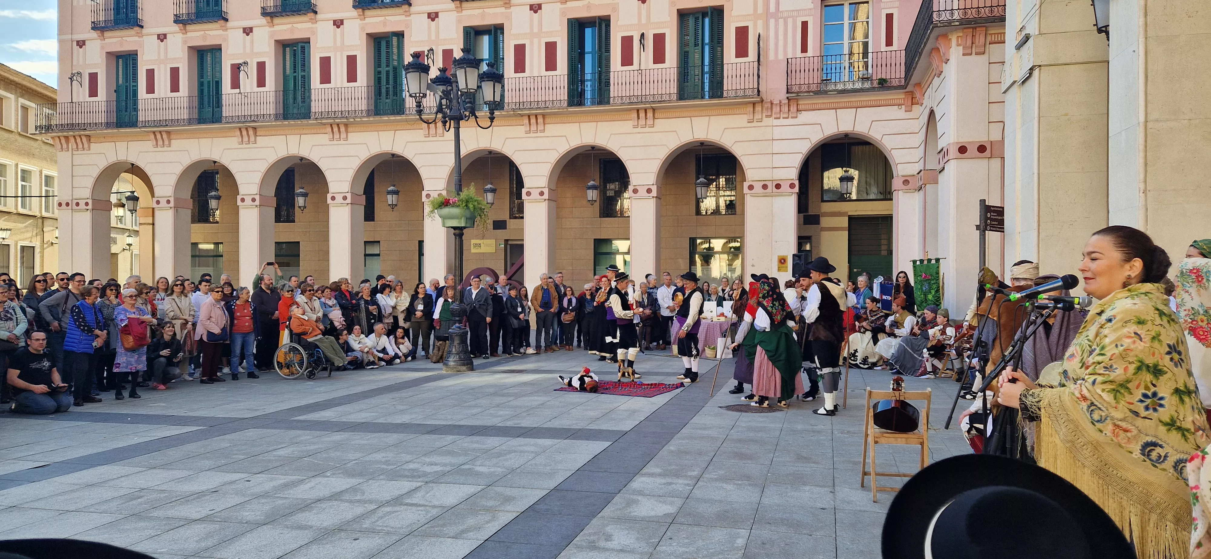 Visita de la Facyde a Huesca. Foto Myriam Martínez