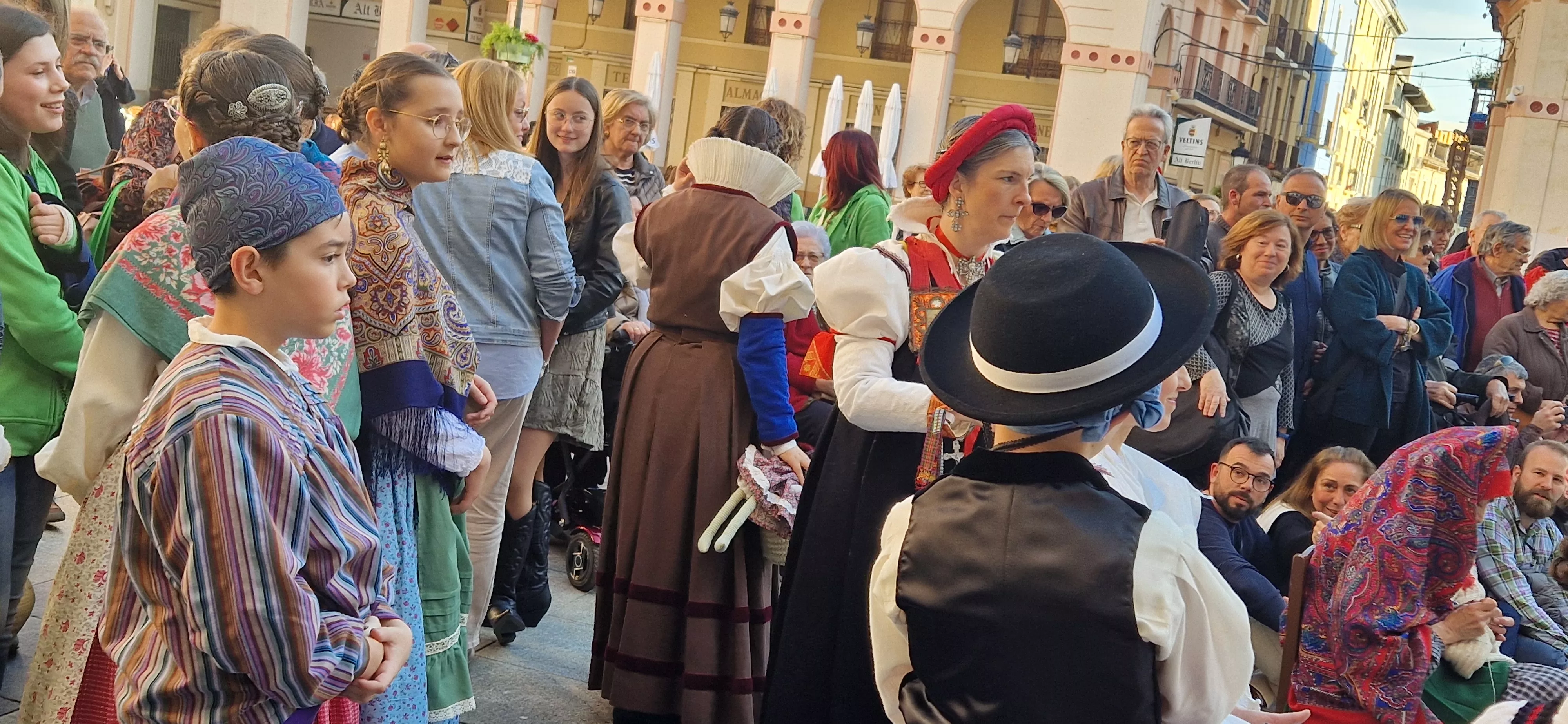Visita de la Facyde a Huesca. Foto Myriam Martínez