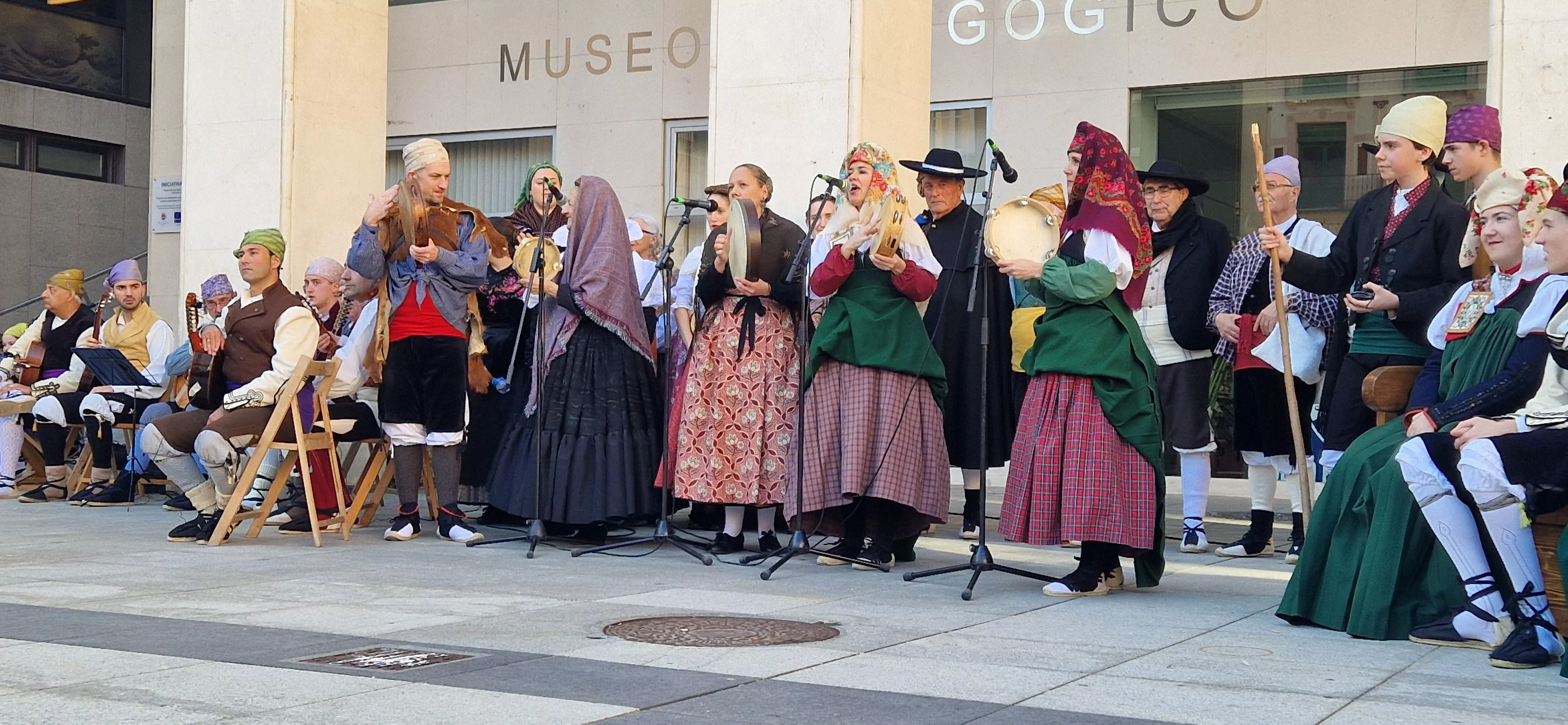 Visita de la Facyde a Huesca. Foto Myriam Martínez
