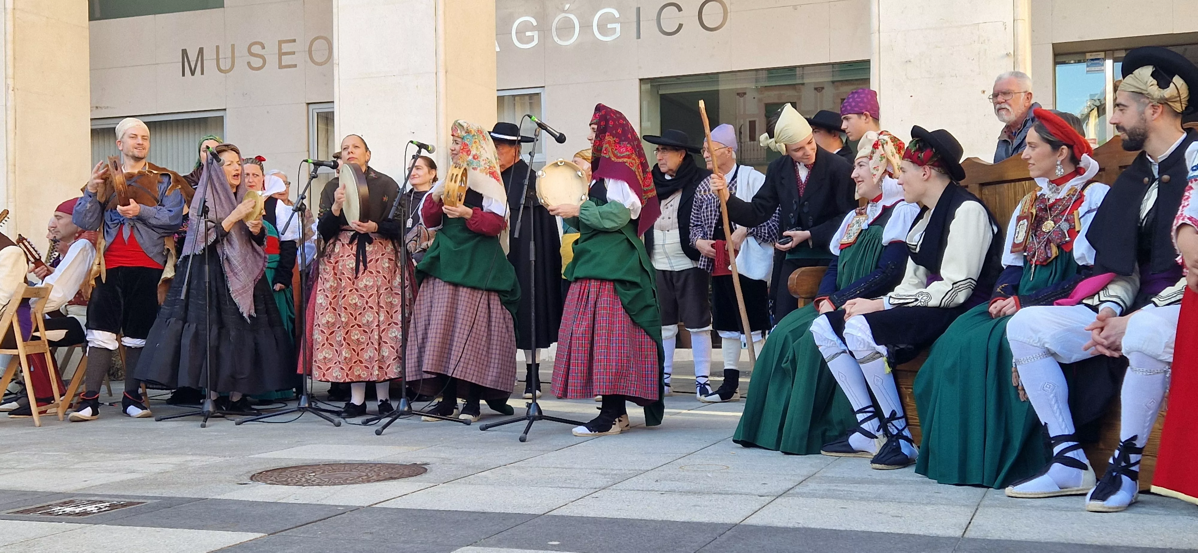 Visita de la Facyde a Huesca. Foto Myriam Martínez