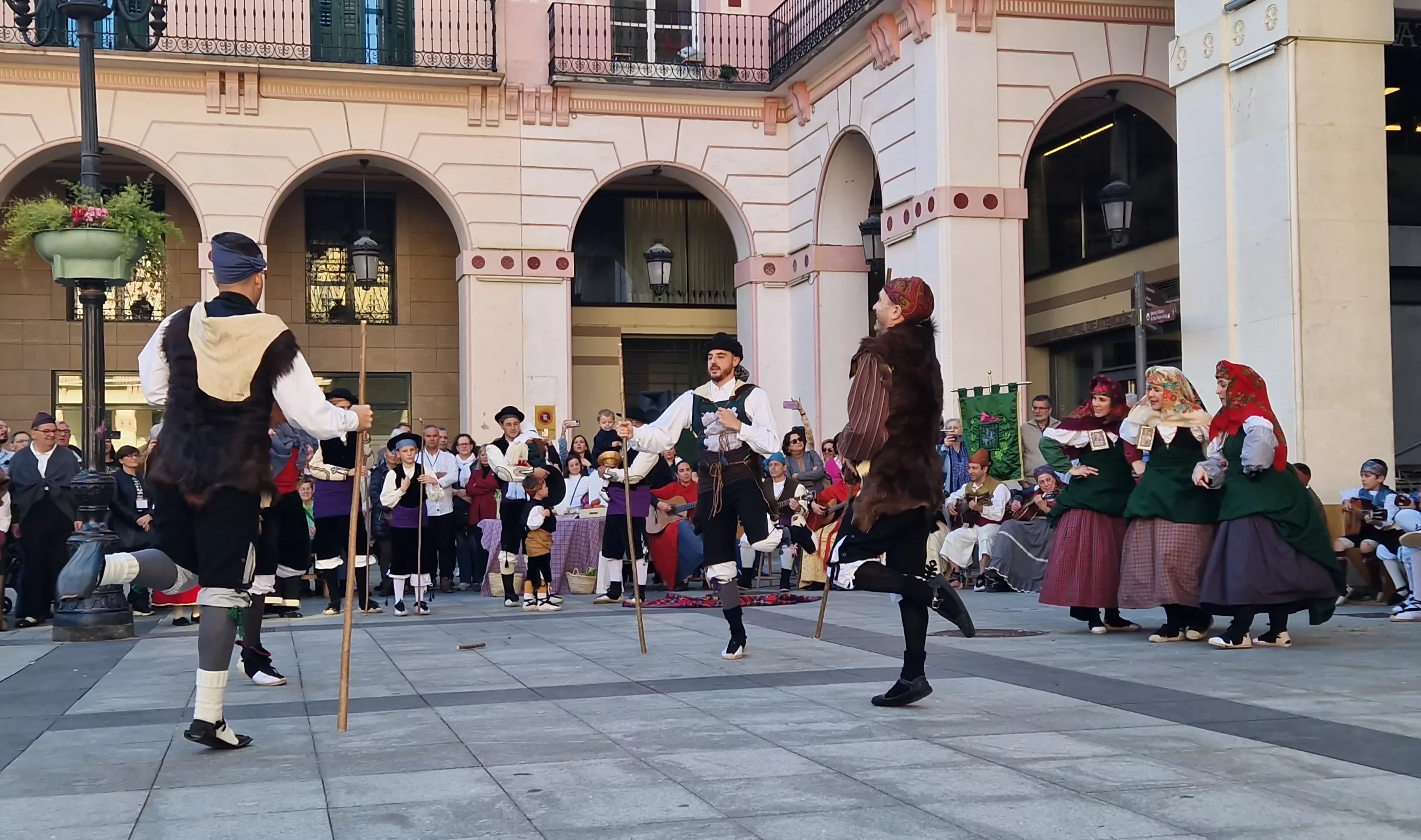 Visita de la Facyde a Huesca. Foto Myriam Martínez